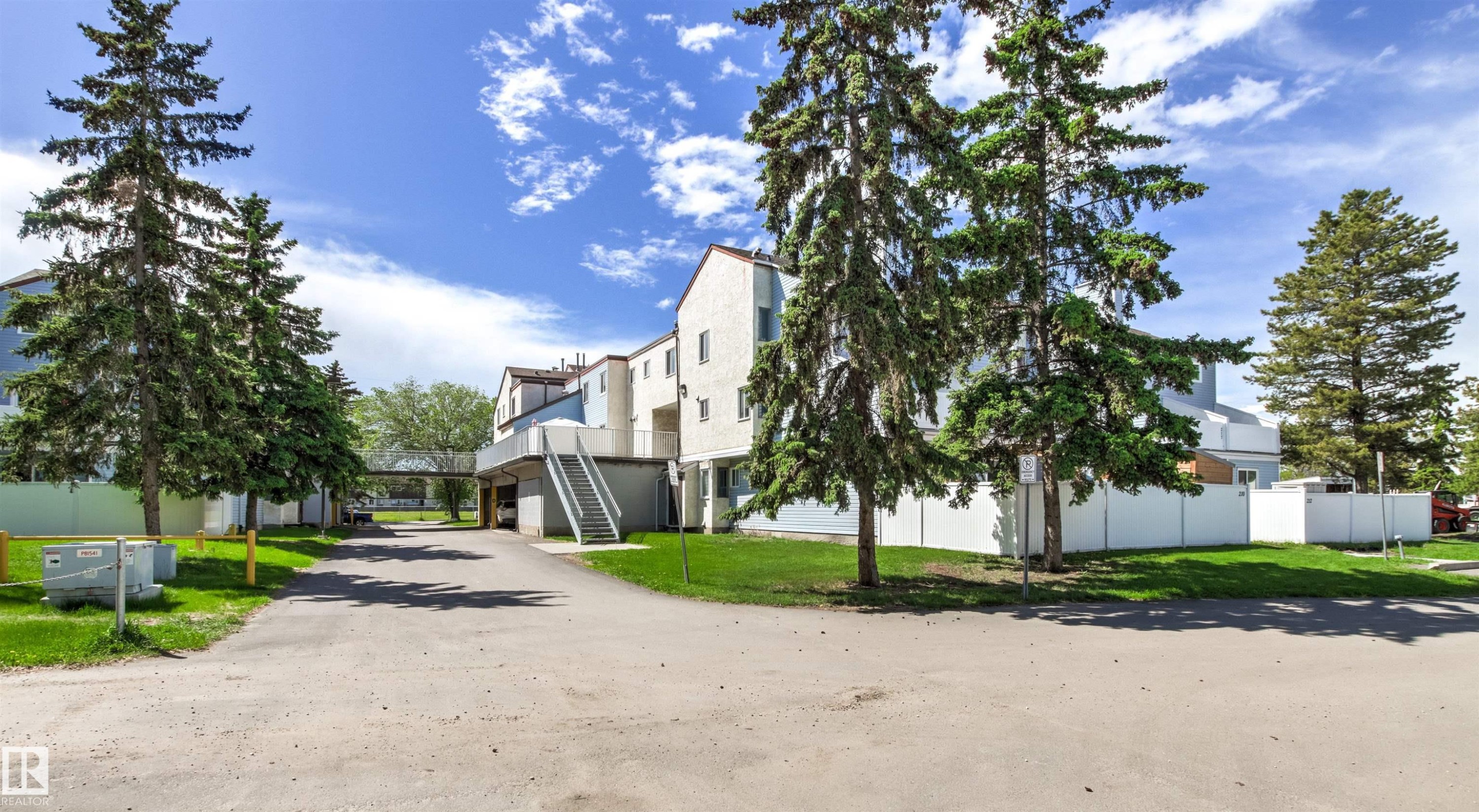 53 Lancaster Terrace, Edmonton, AB - Outdoor