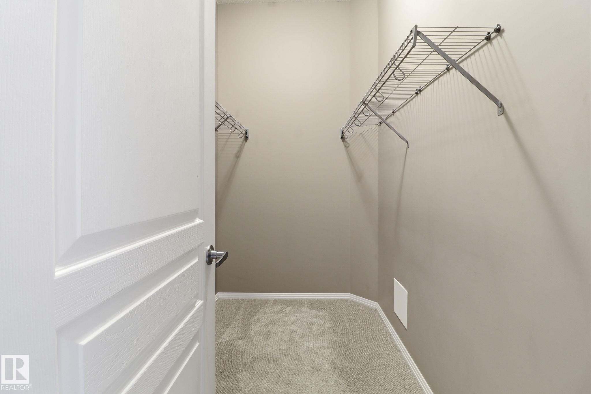 330 10531 117 Street, Edmonton, AB - Indoor