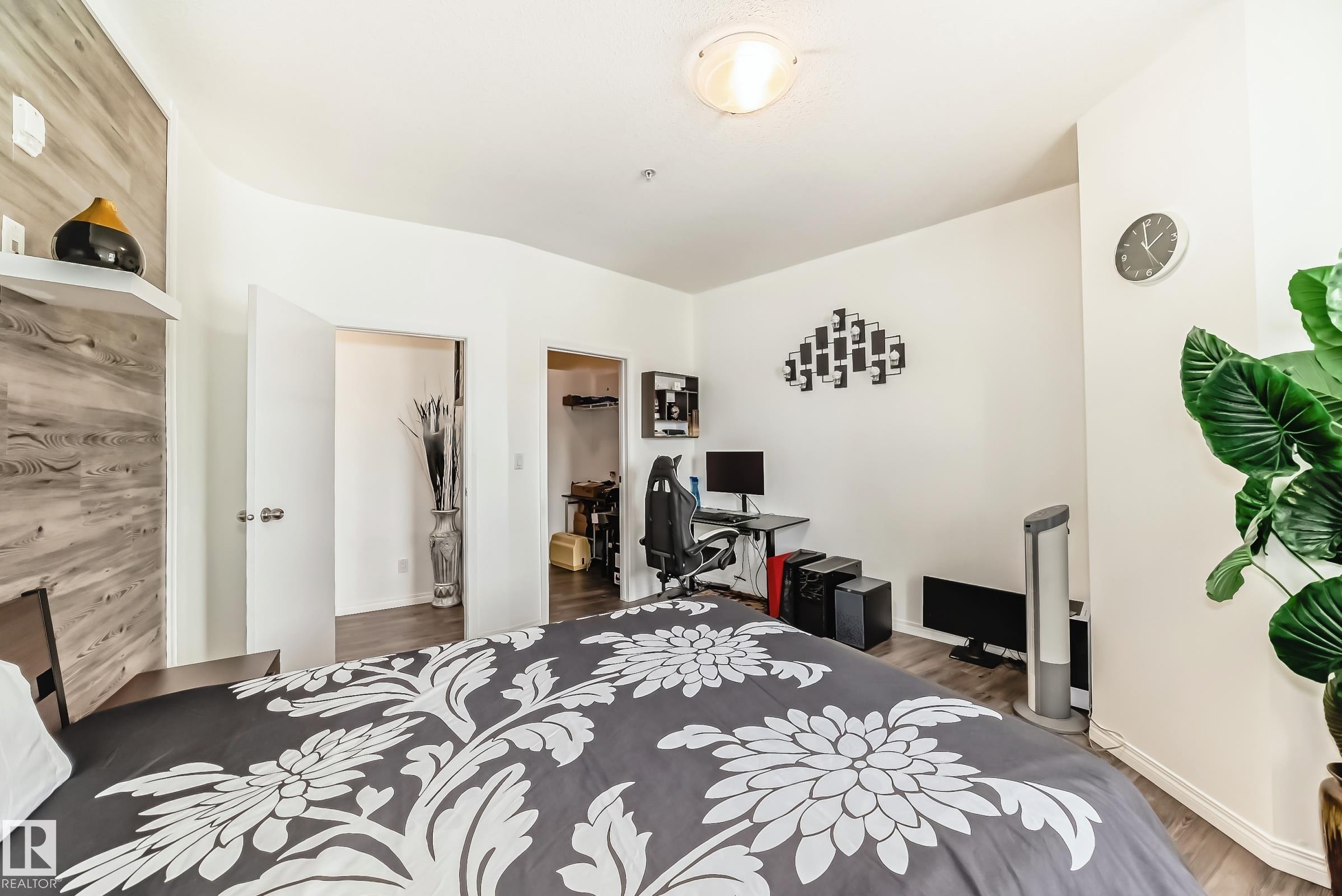 207 4316 139 Avenue, Edmonton, AB - Indoor Photo Showing Bedroom