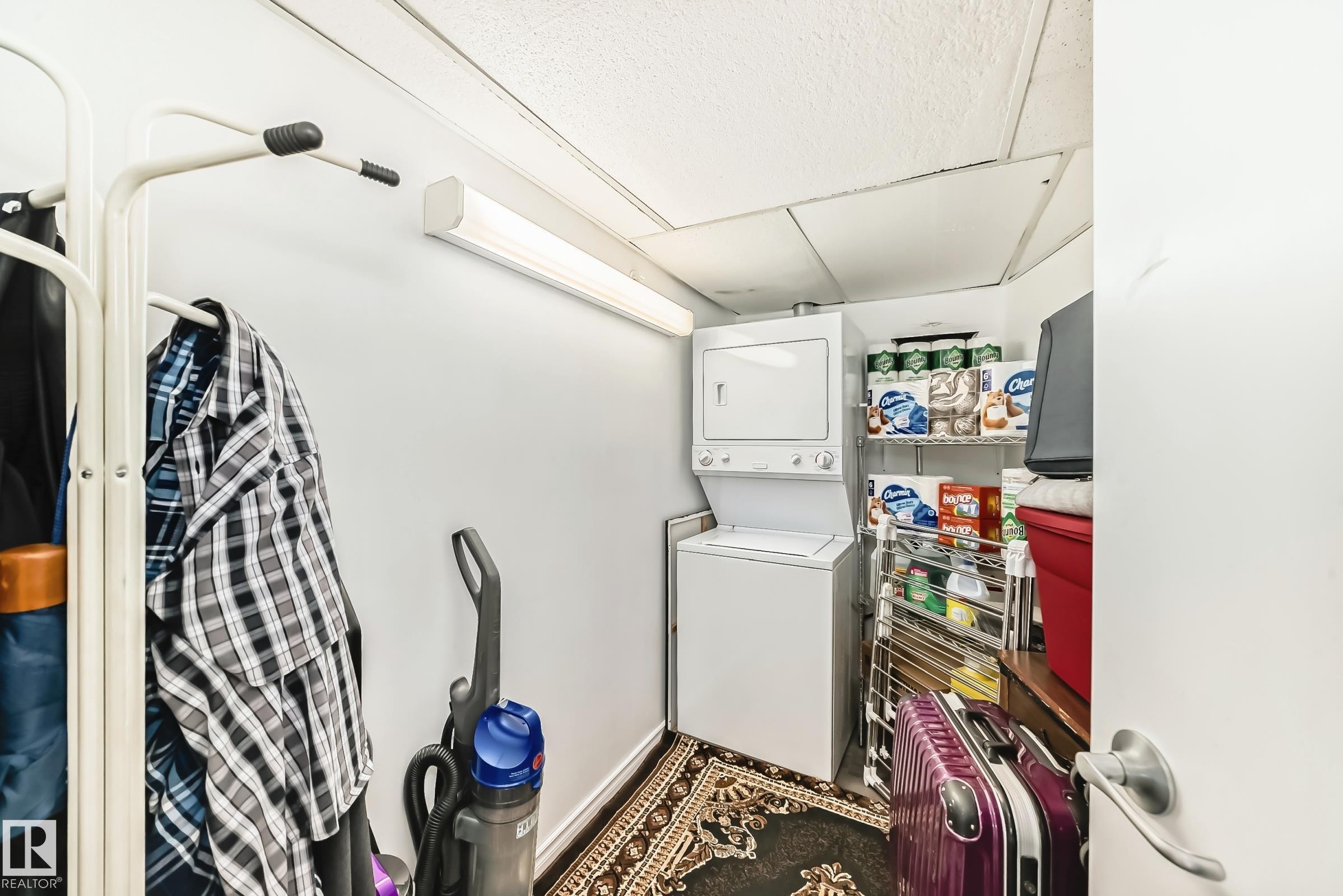 207 4316 139 Avenue, Edmonton, AB - Indoor Photo Showing Laundry Room