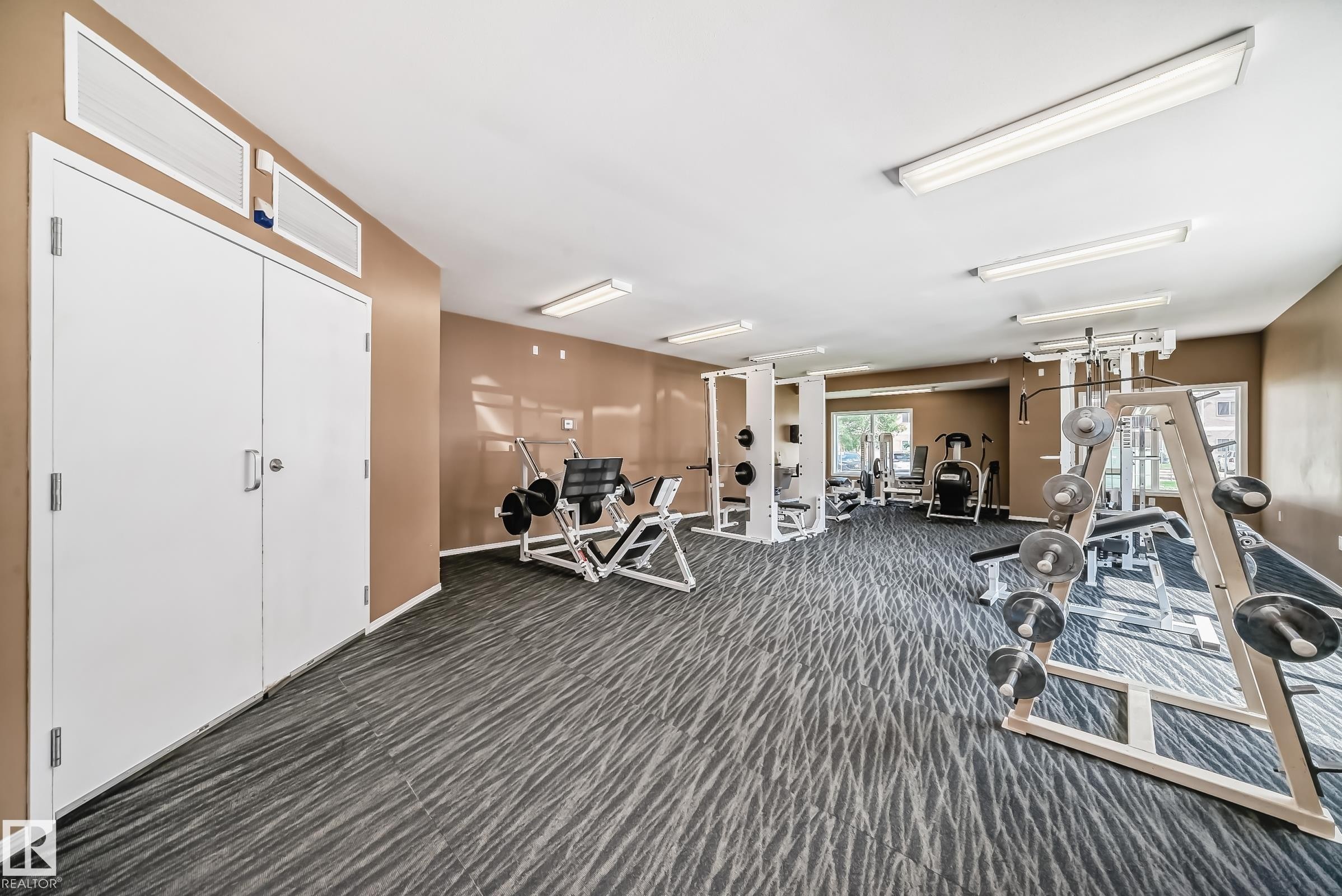 207 4316 139 Avenue, Edmonton, AB - Indoor Photo Showing Gym Room