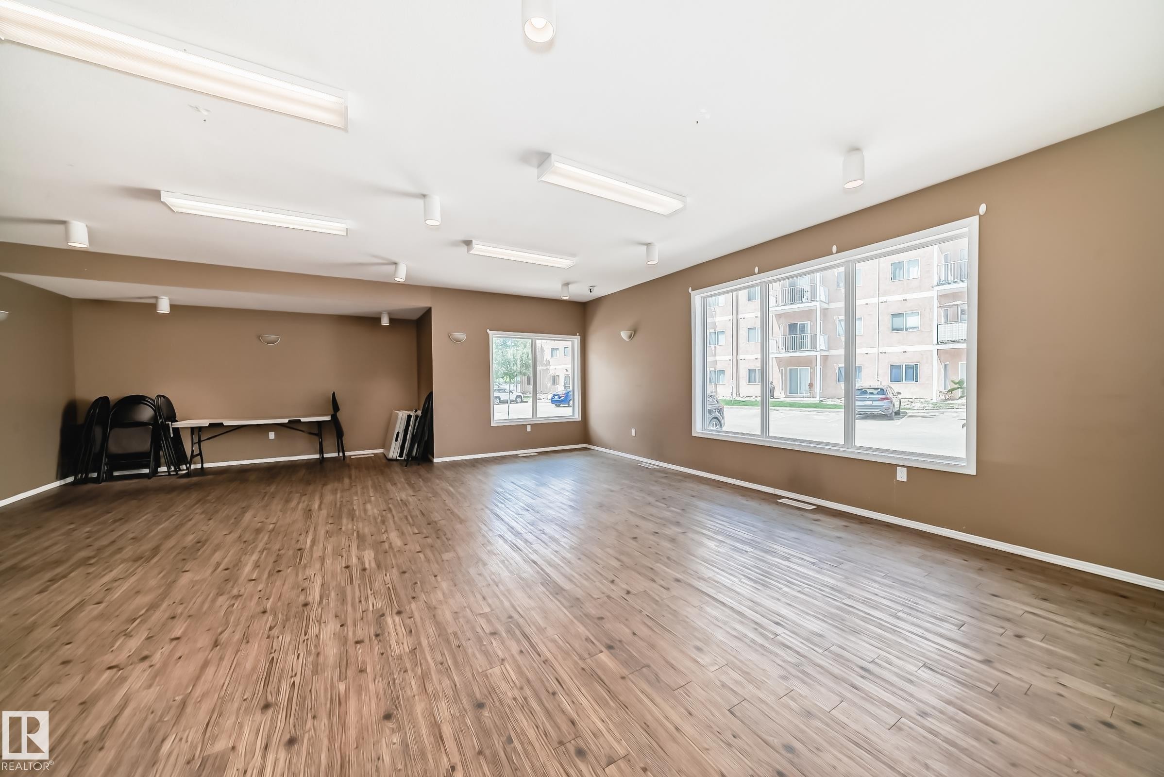 207 4316 139 Avenue, Edmonton, AB - Indoor Photo Showing Other Room