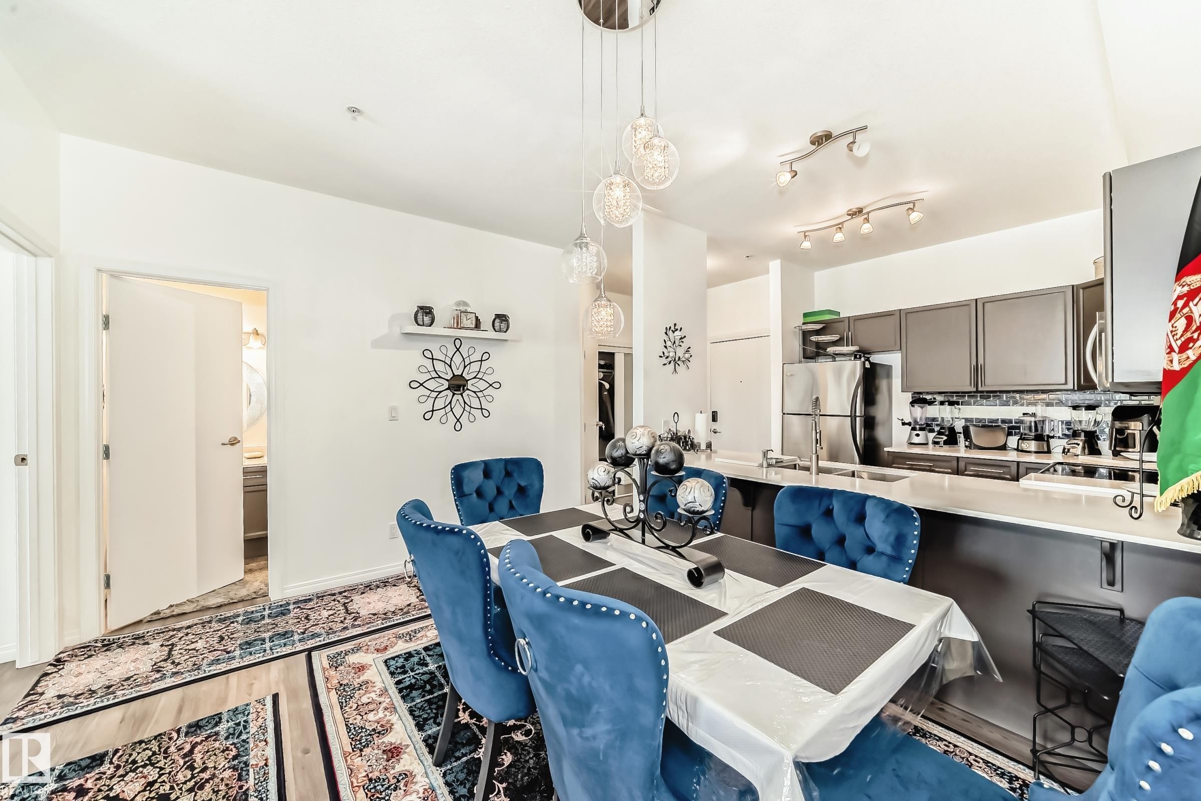 207 4316 139 Avenue, Edmonton, AB - Indoor Photo Showing Dining Room