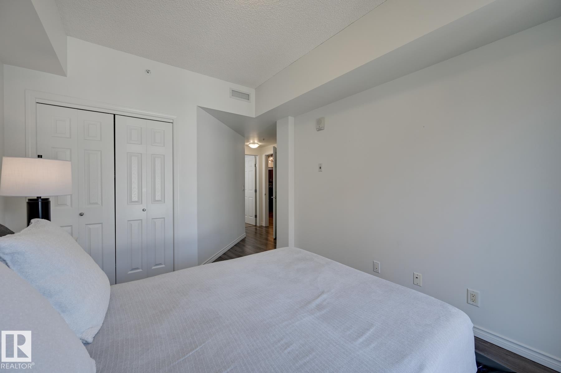 407 10303 111 Street, Edmonton, AB - Indoor Photo Showing Bedroom