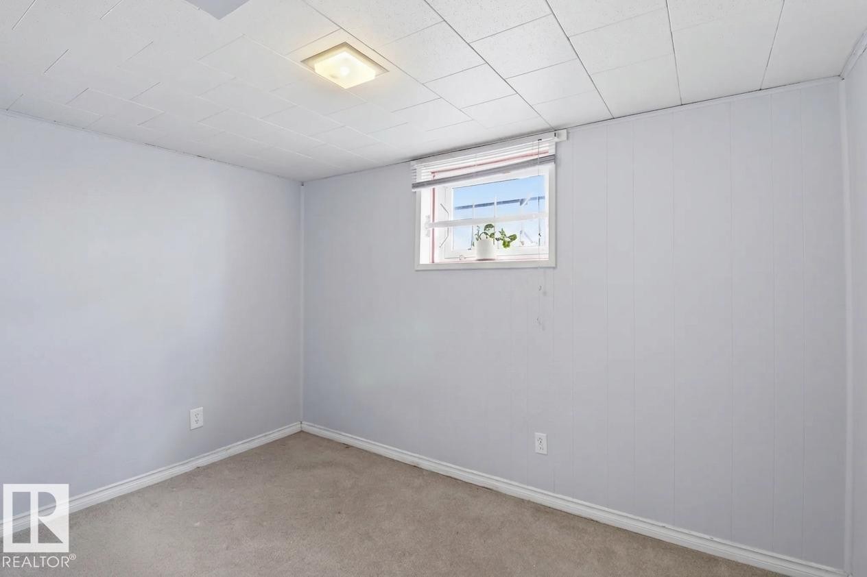 9206 90 Street, Edmonton, AB - Indoor Photo Showing Other Room