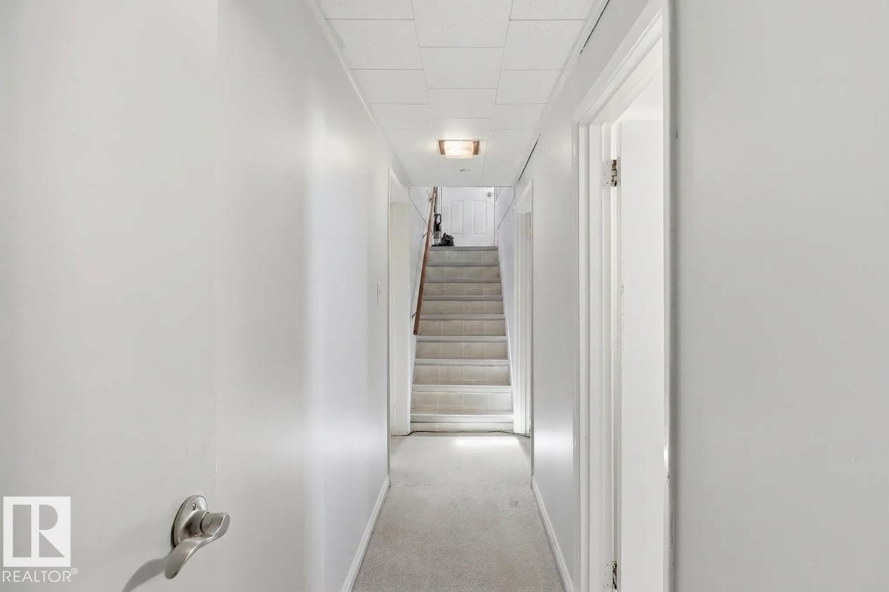9206 90 Street, Edmonton, AB - Indoor Photo Showing Other Room
