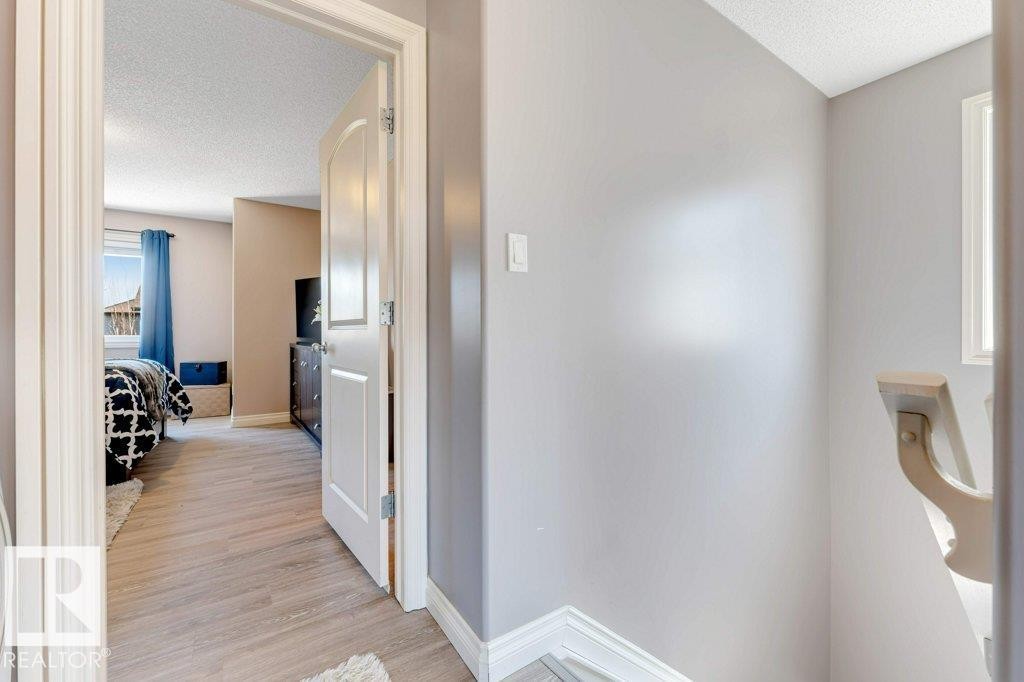 1523 Rutherford Road, Edmonton, AB - Indoor Photo Showing Other Room