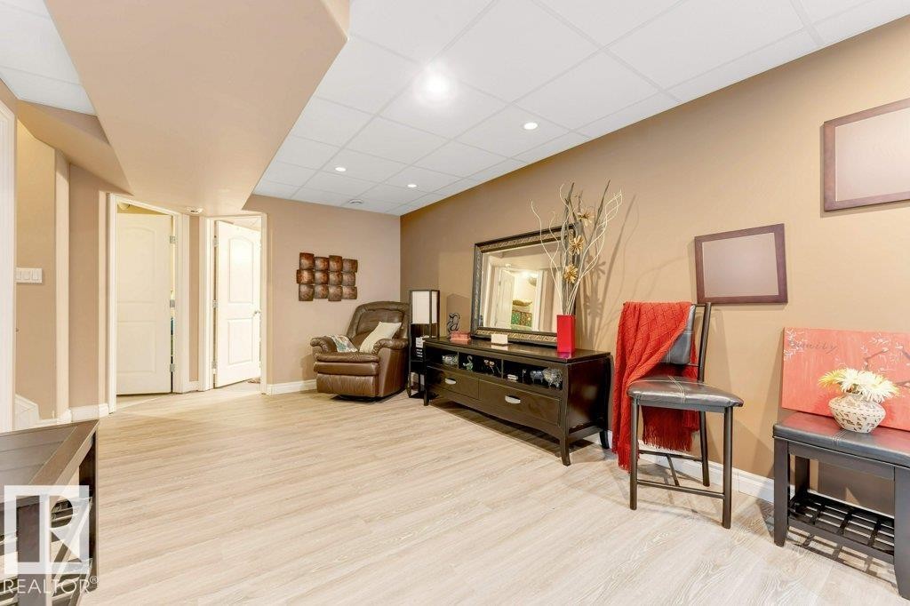 1523 Rutherford Road, Edmonton, AB - Indoor
