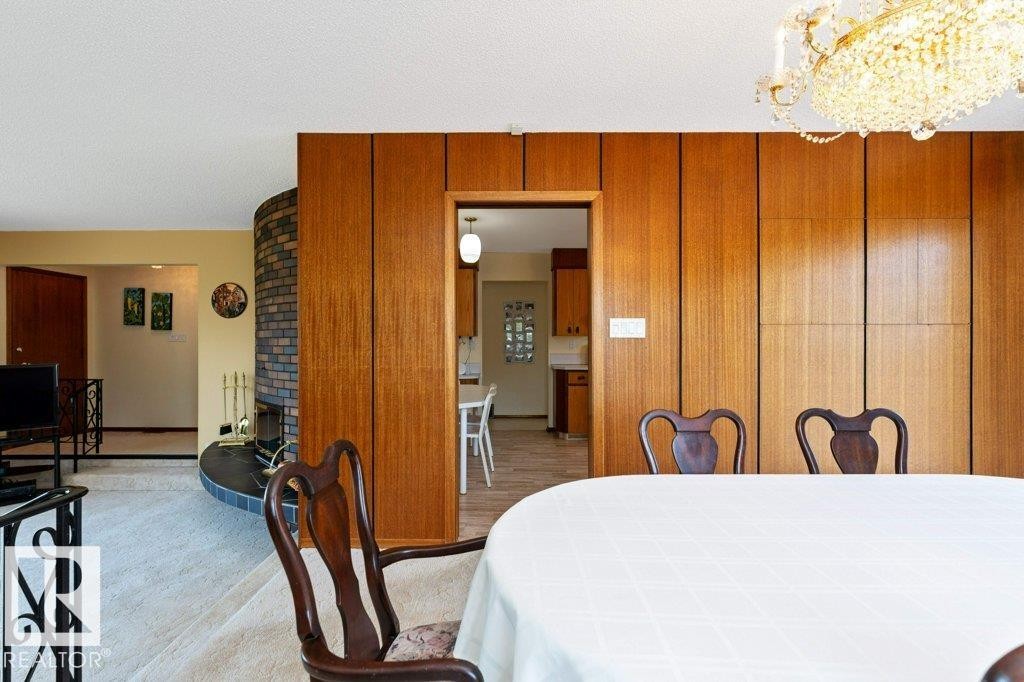 6719 31A Avenue, Edmonton, AB - Indoor Photo Showing Dining Room