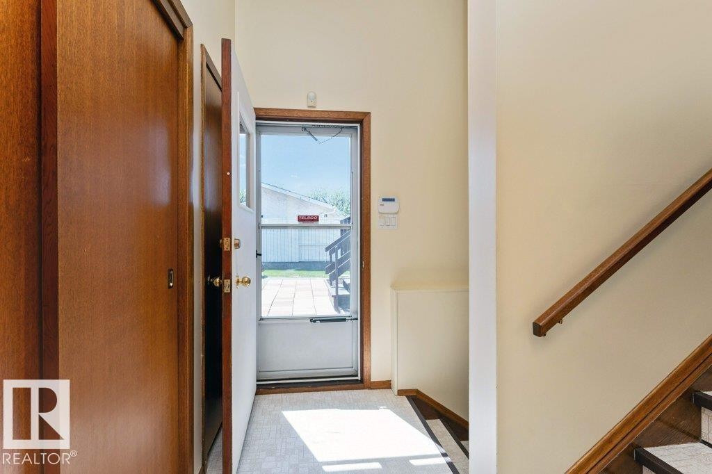 6719 31A Avenue, Edmonton, AB - Indoor Photo Showing Other Room