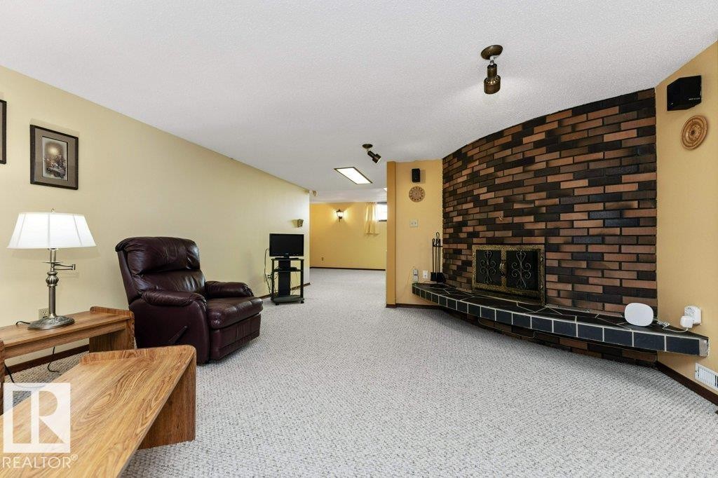 6719 31A Avenue, Edmonton, AB - Indoor With Fireplace