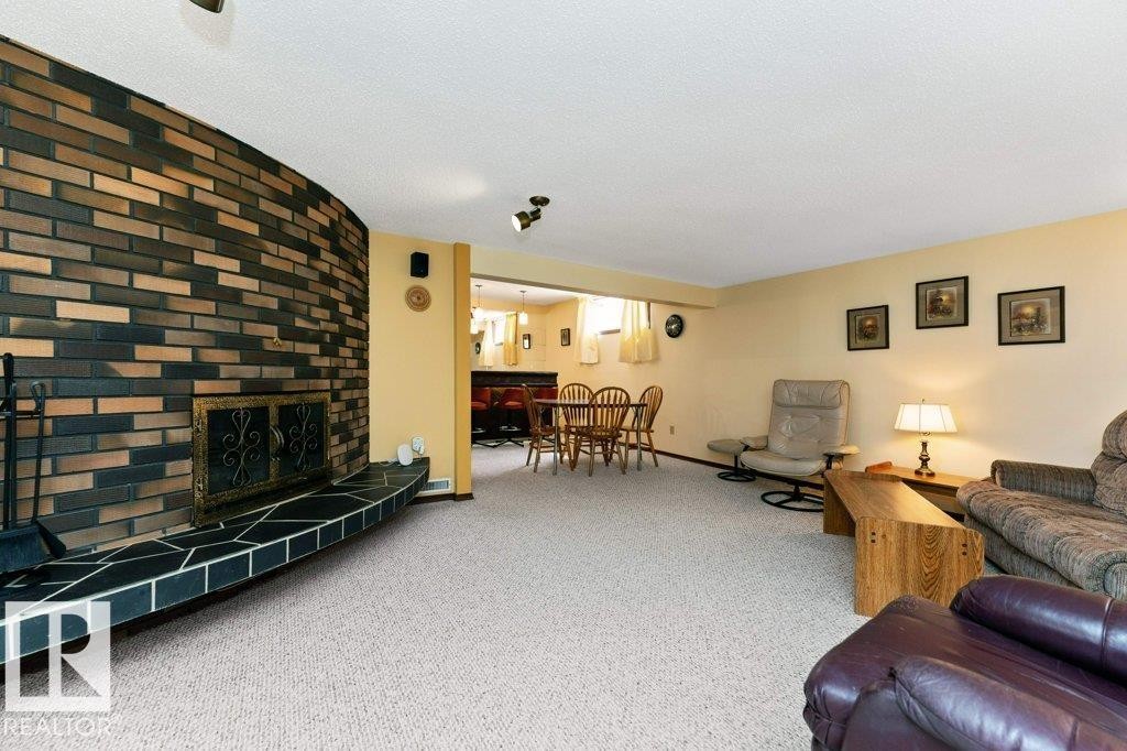 6719 31A Avenue, Edmonton, AB - Indoor