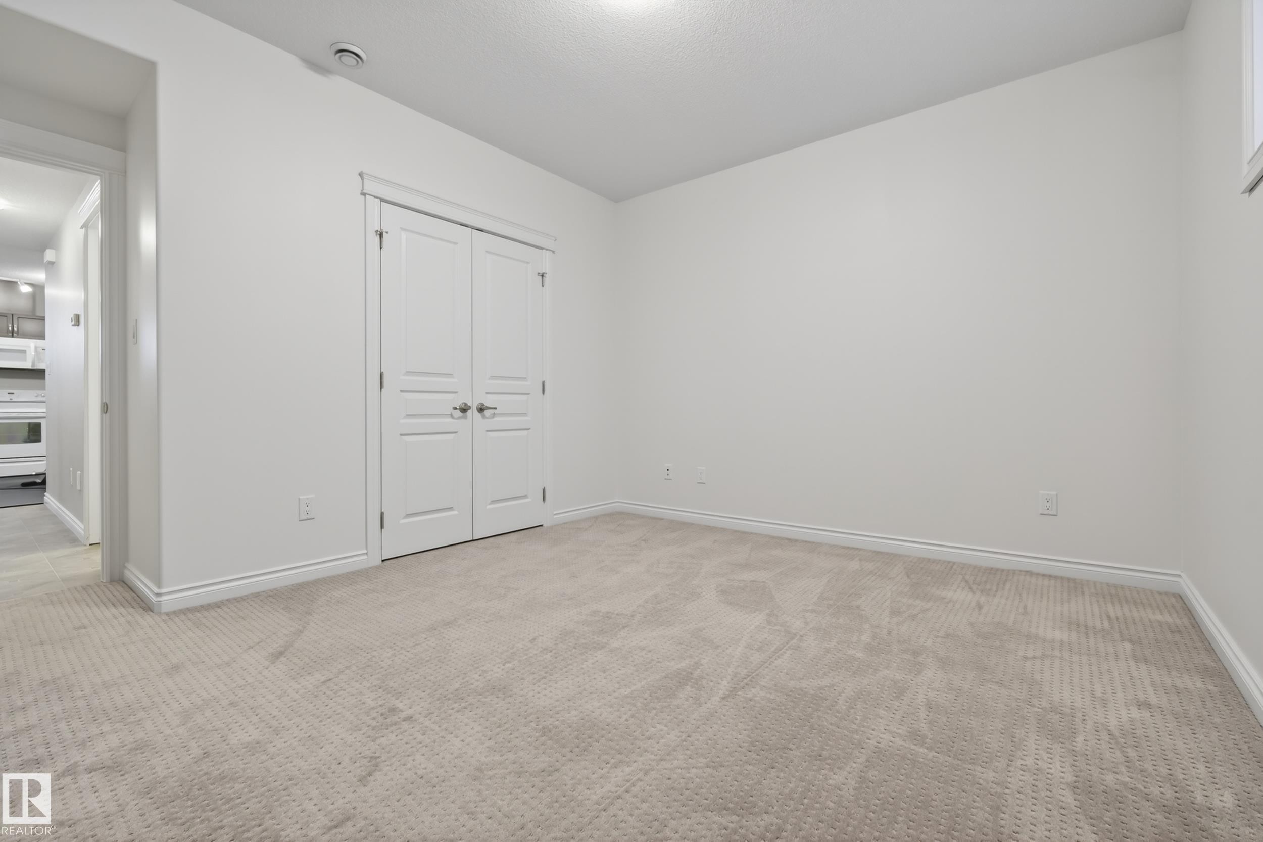 11523 80 Avenue, Edmonton, AB - Indoor Photo Showing Other Room