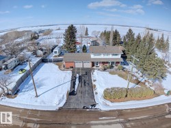 5308 52 Avenue Bruderheim, AB T0B 0S0