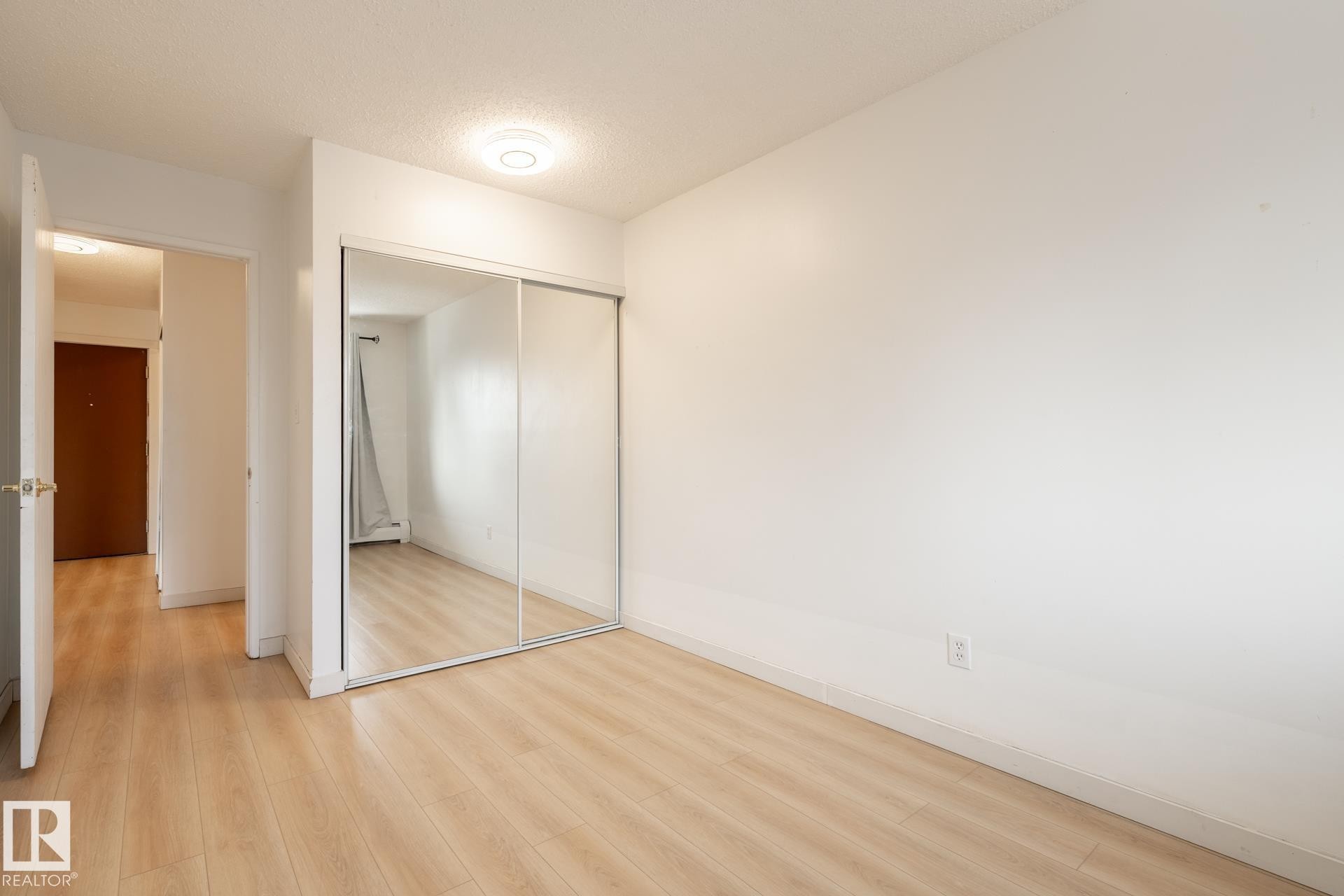 303 10620 104 Street, Edmonton, AB - Indoor Photo Showing Other Room
