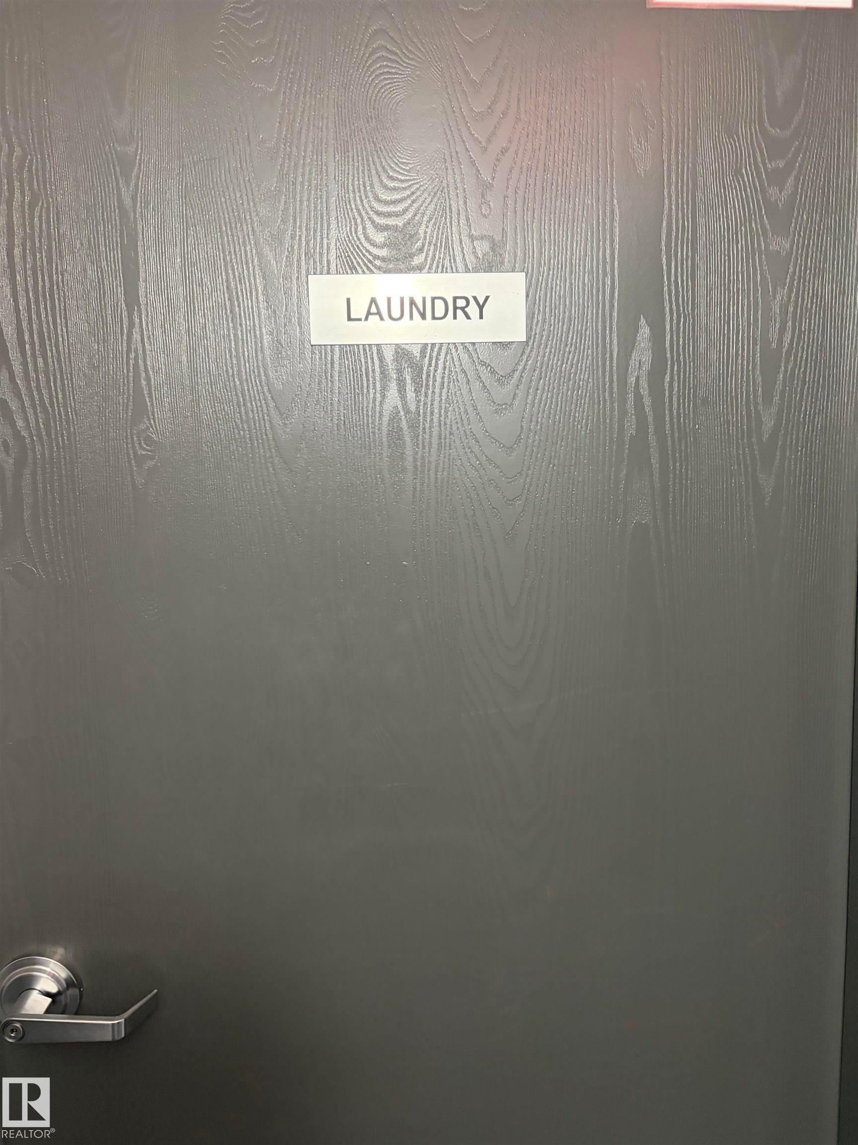 #304 9854 88 Av Nw, Edmonton, AB - Indoor