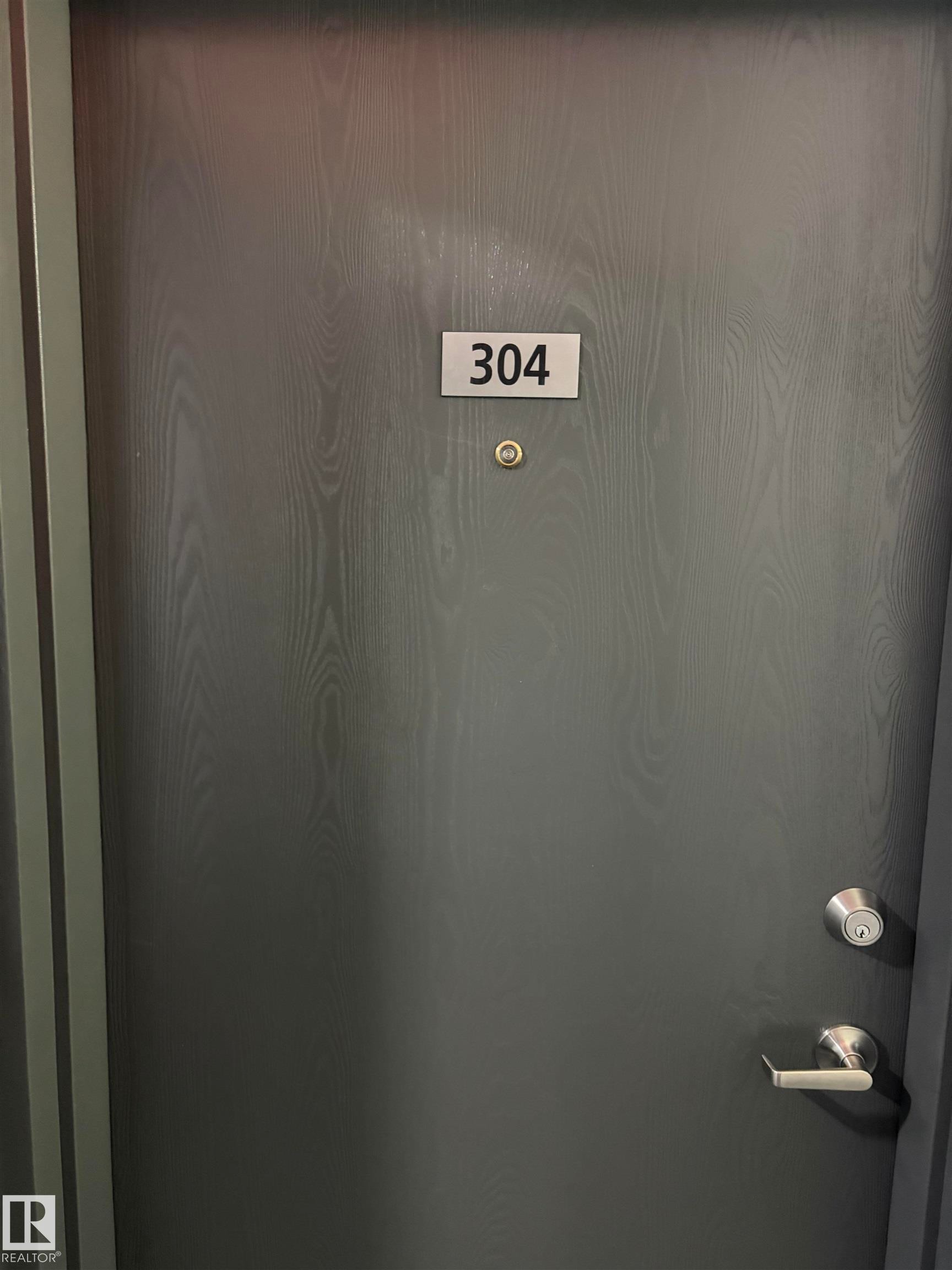 #304 9854 88 Av Nw, Edmonton, AB - Indoor