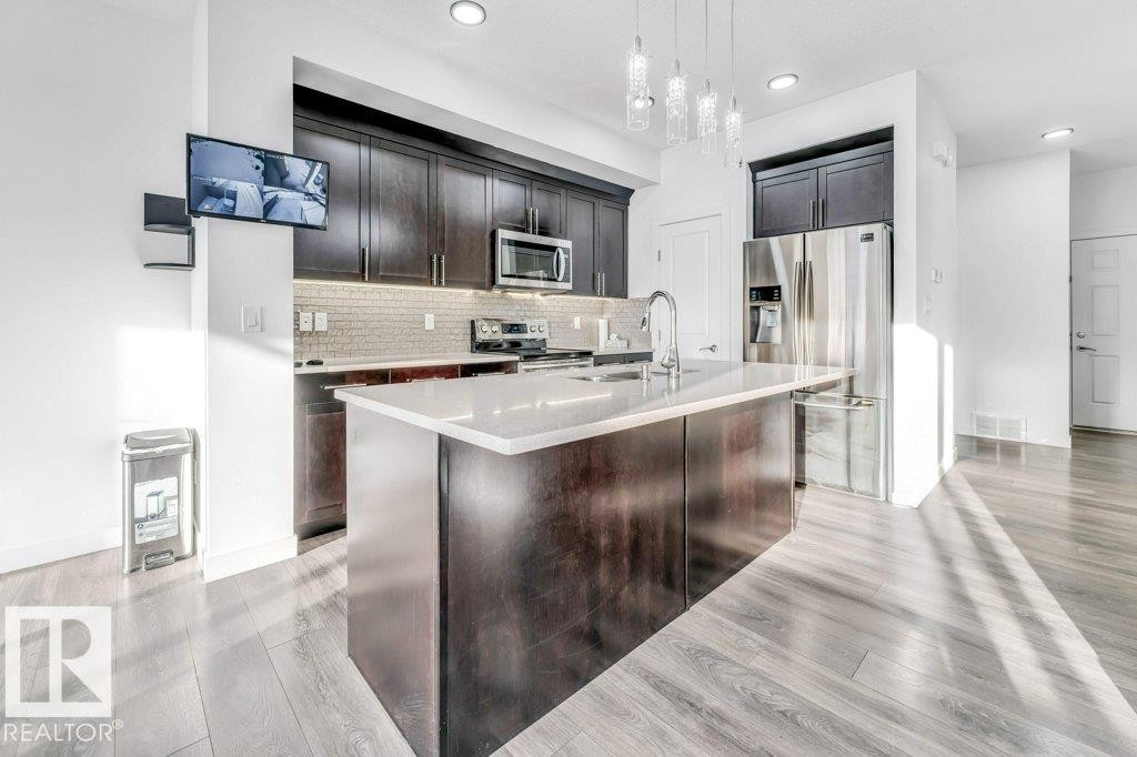 1912 27 Street, Edmonton, AB - Indoor Photo Showing Kitchen With Stainless Steel Kitchen With Upgraded Kitchen