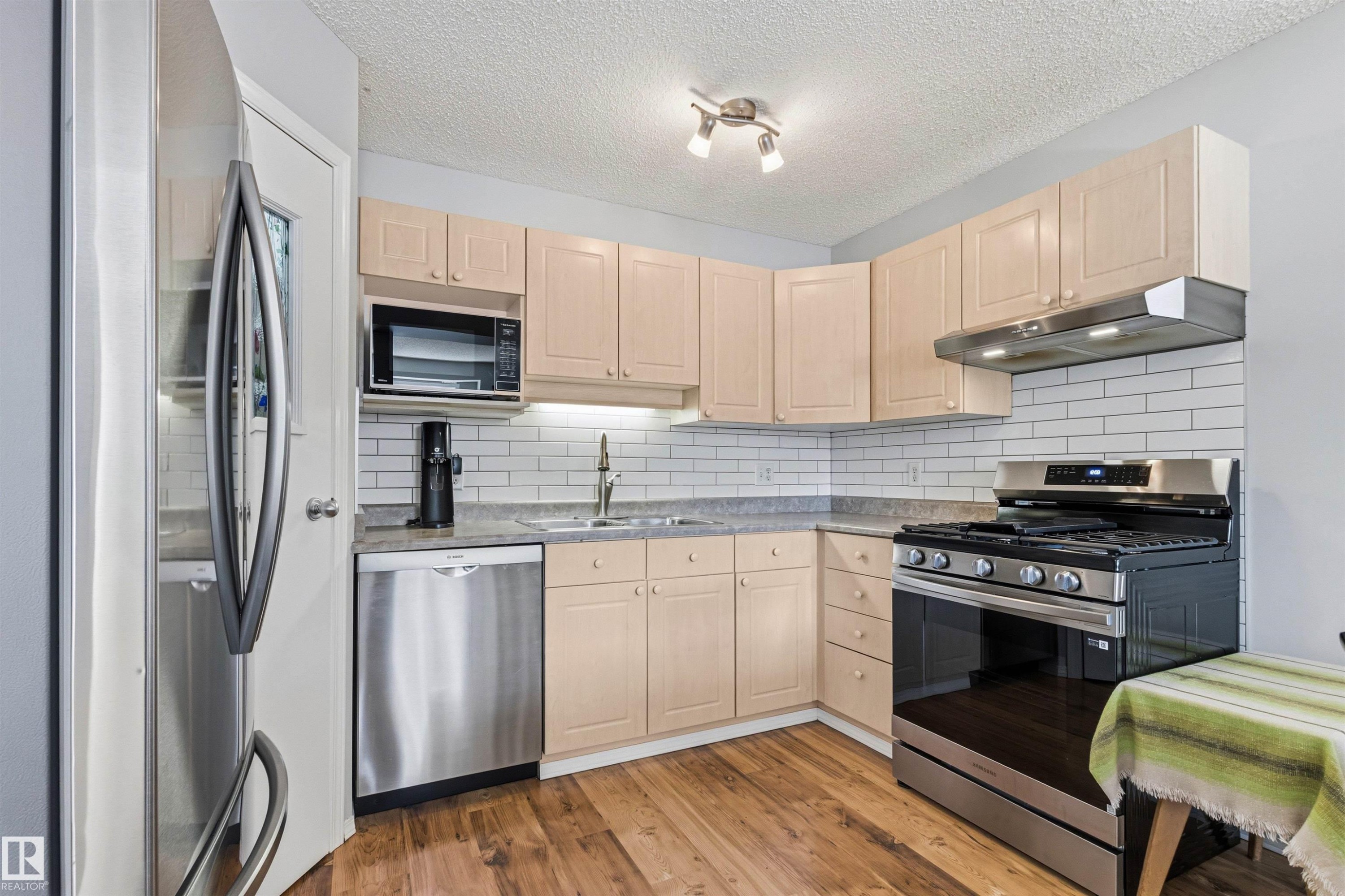 9638 108A Avenue, Edmonton, AB - Indoor Photo Showing Kitchen With Double Sink