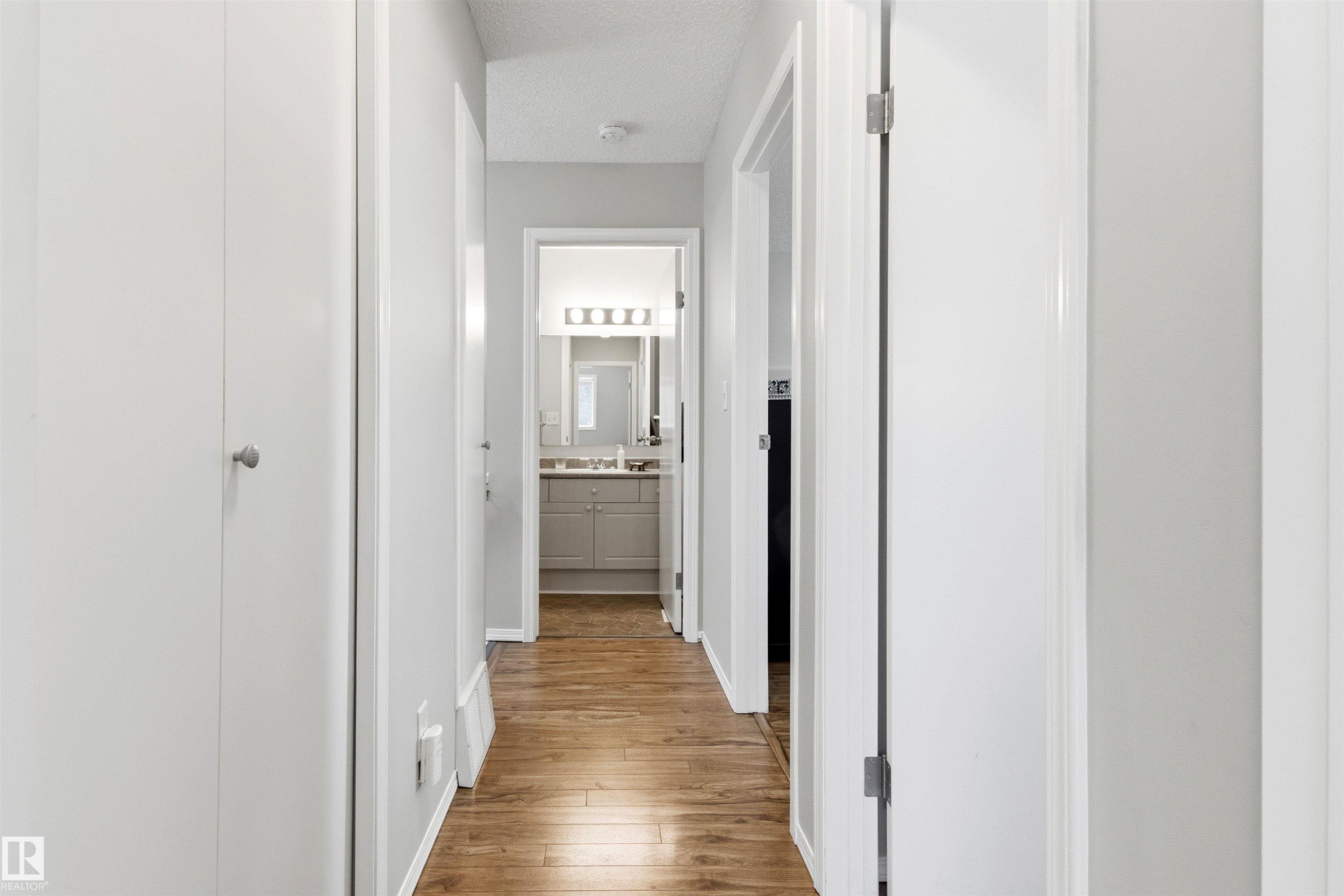 9638 108A Avenue, Edmonton, AB - Indoor Photo Showing Other Room