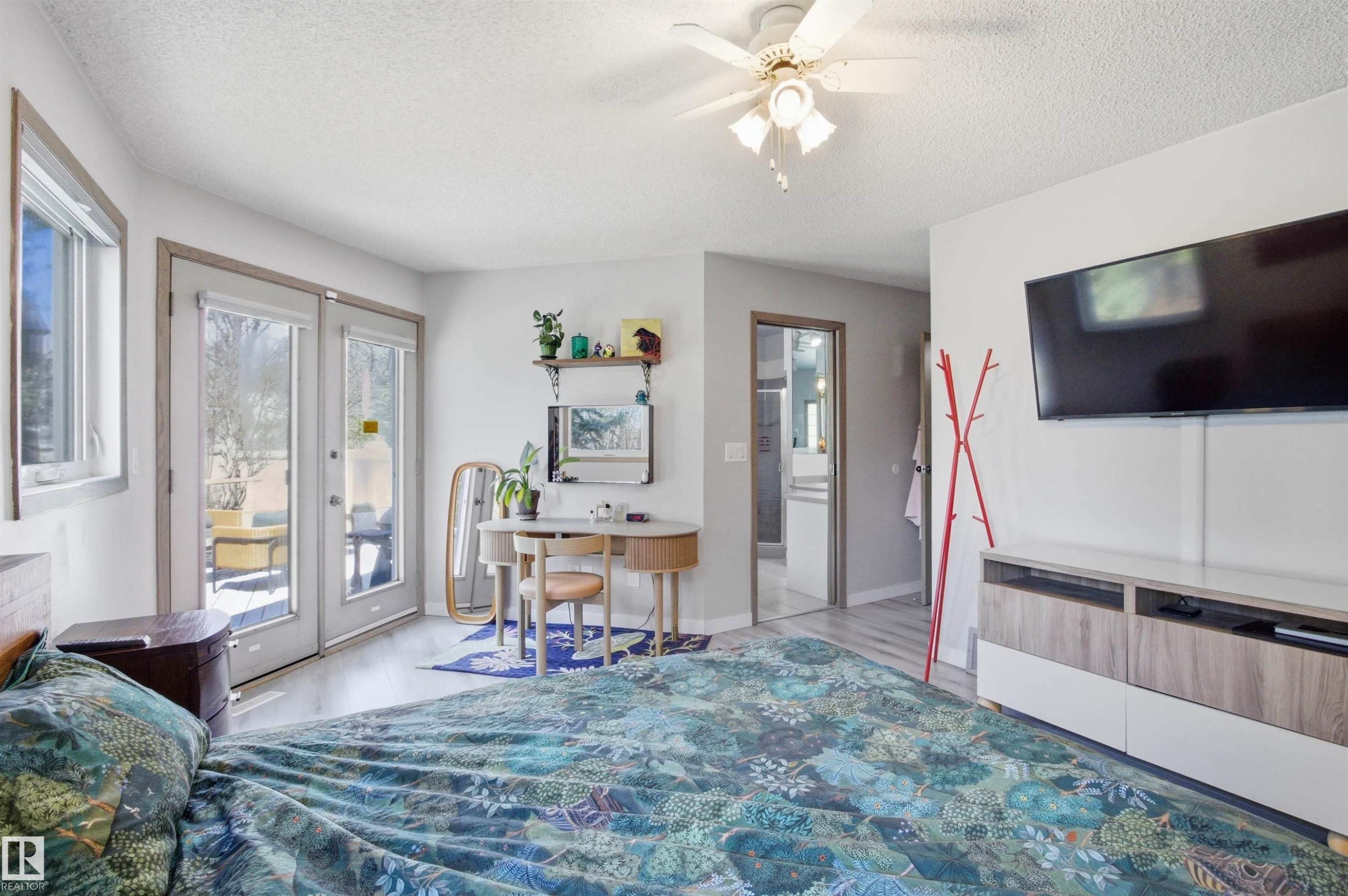 1116 111A Street, Edmonton, AB - Indoor Photo Showing Living Room