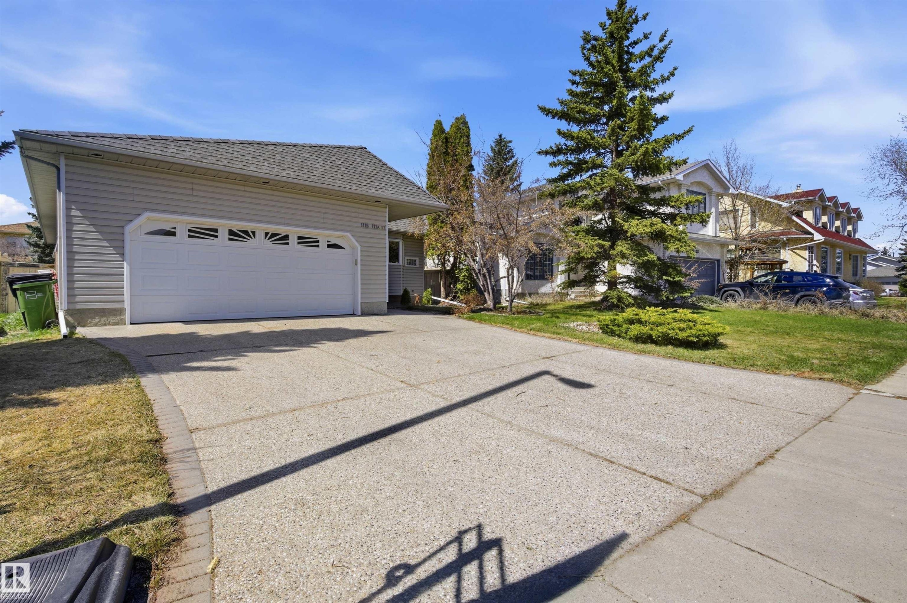 1116 111A Street, Edmonton, AB - Outdoor