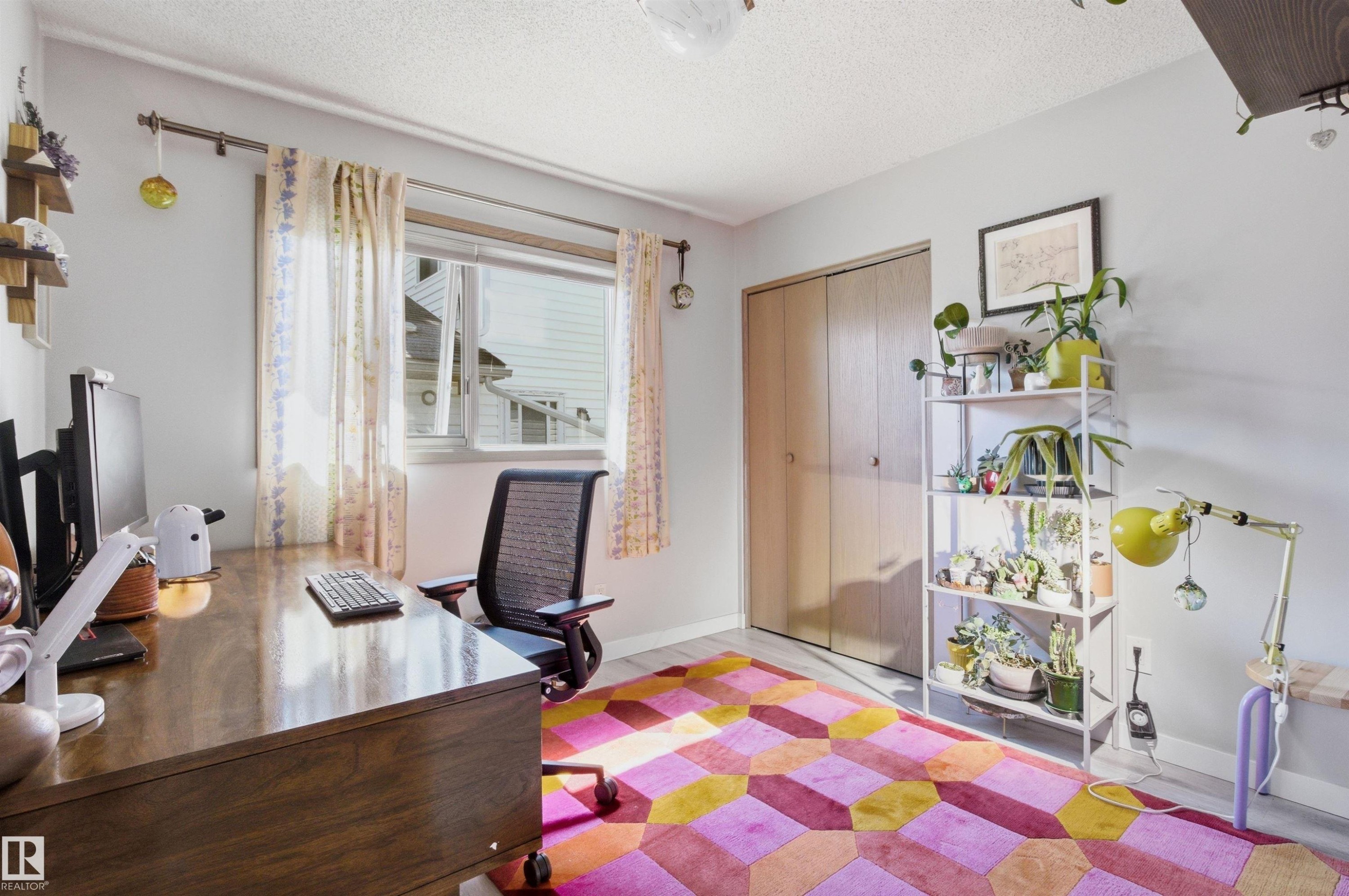 1116 111A Street, Edmonton, AB - Indoor
