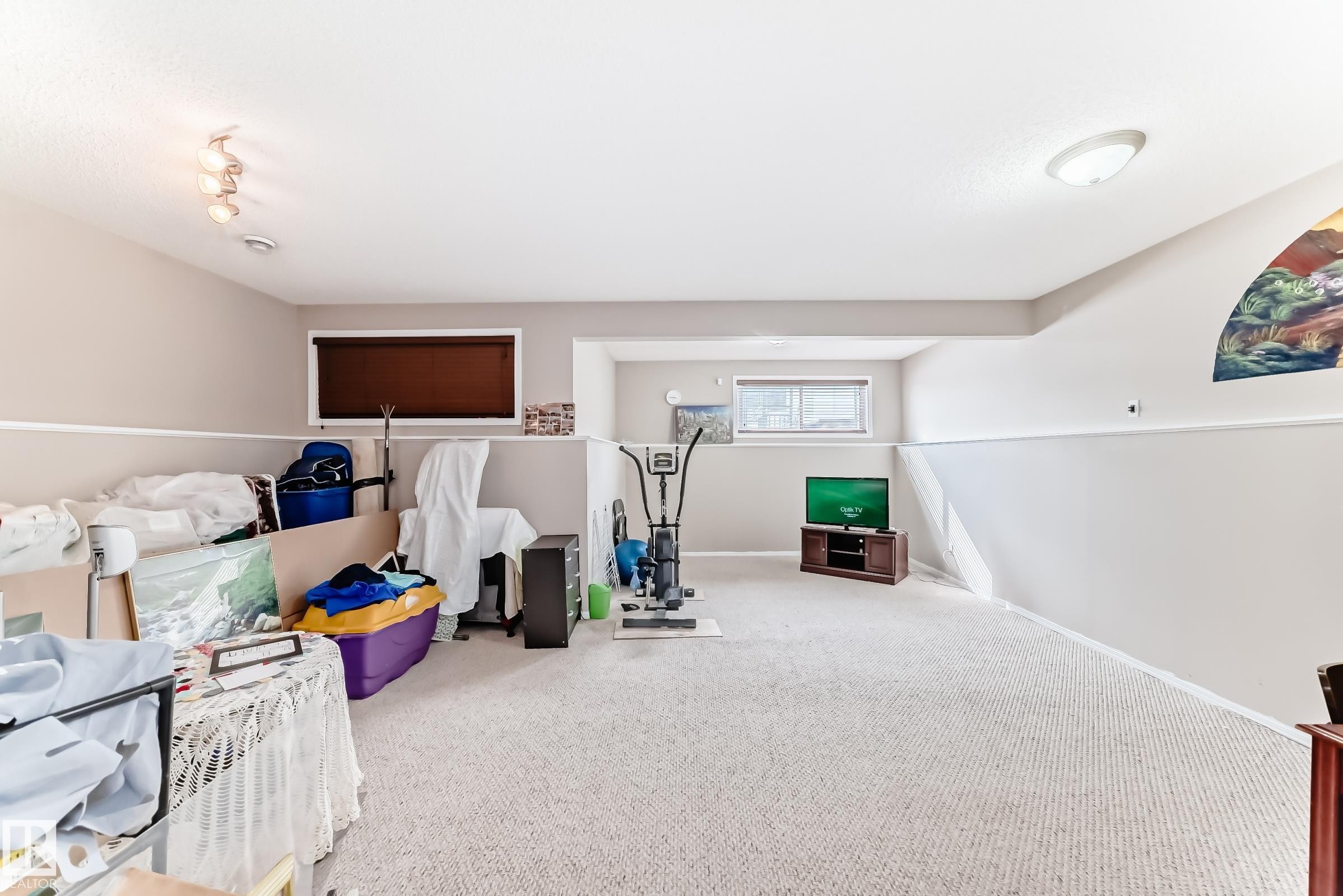15112 139 Street Nw, Edmonton, AB - Indoor Photo Showing Other Room