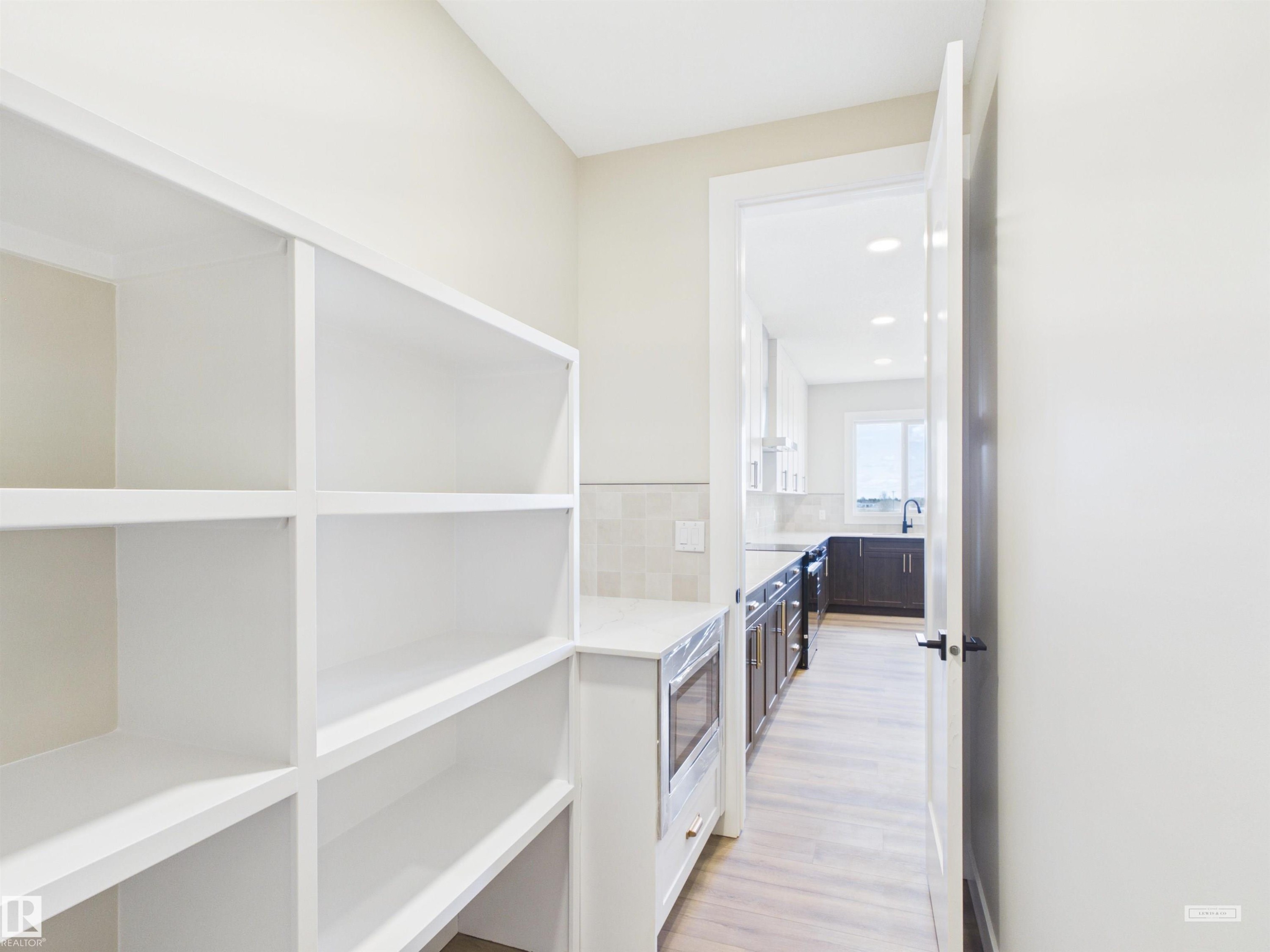 2010 Genesis Lane, Stony Plain, AB - Indoor