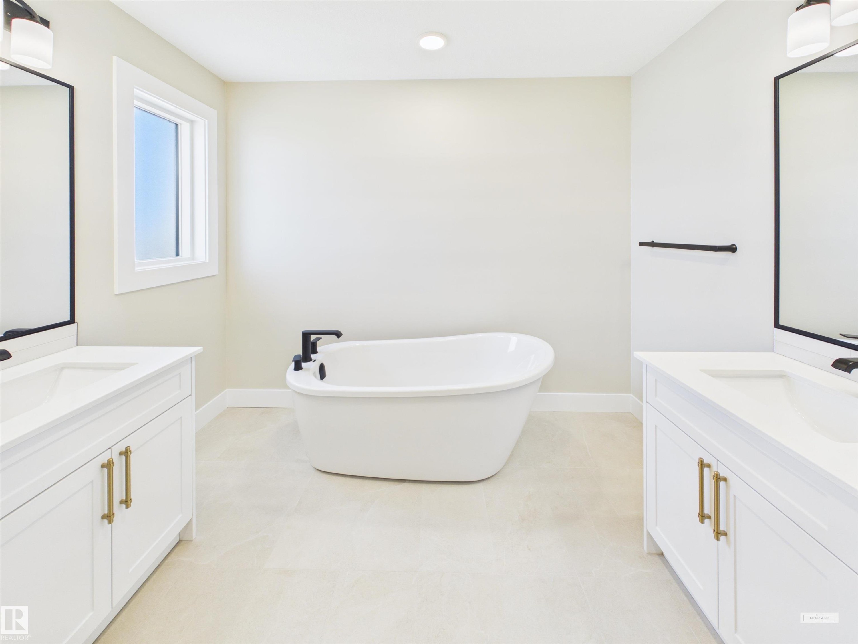 2010 Genesis Lane, Stony Plain, AB - Indoor Photo Showing Bathroom