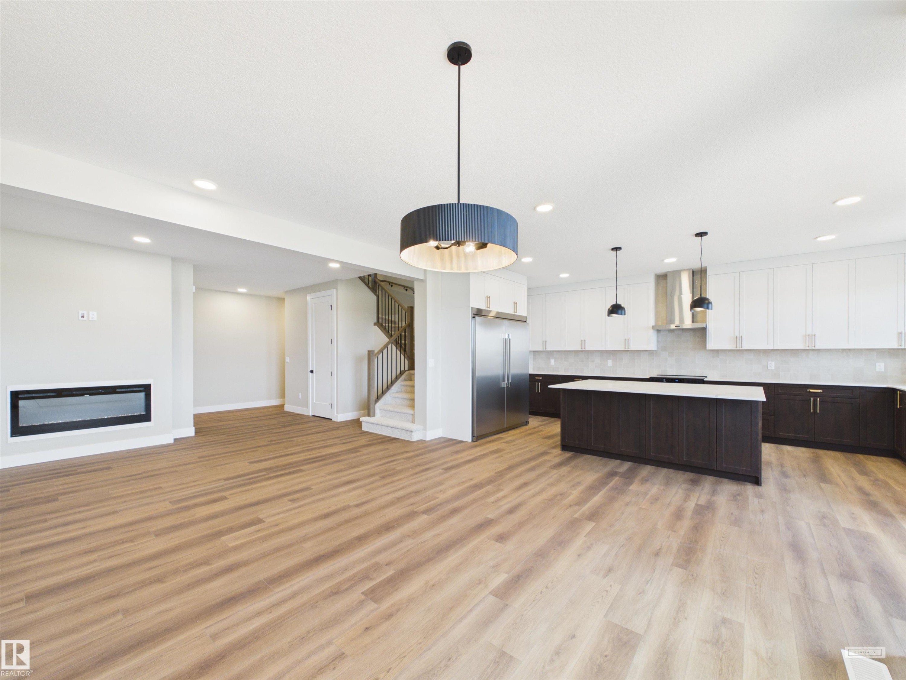 2010 Genesis Lane, Stony Plain, AB - Indoor Photo Showing Kitchen