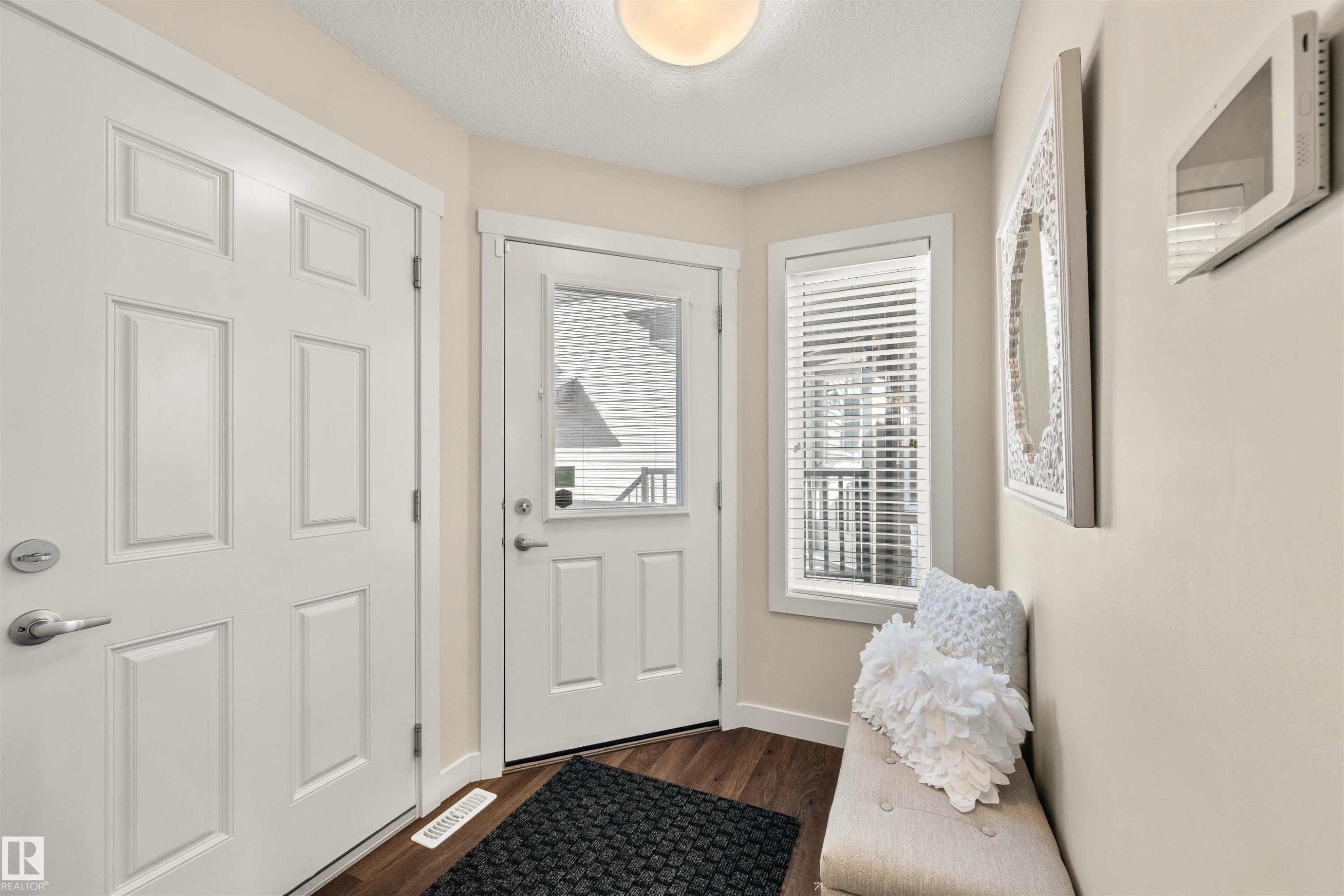 2256 Casey Crescent, Edmonton, AB - Indoor Photo Showing Other Room