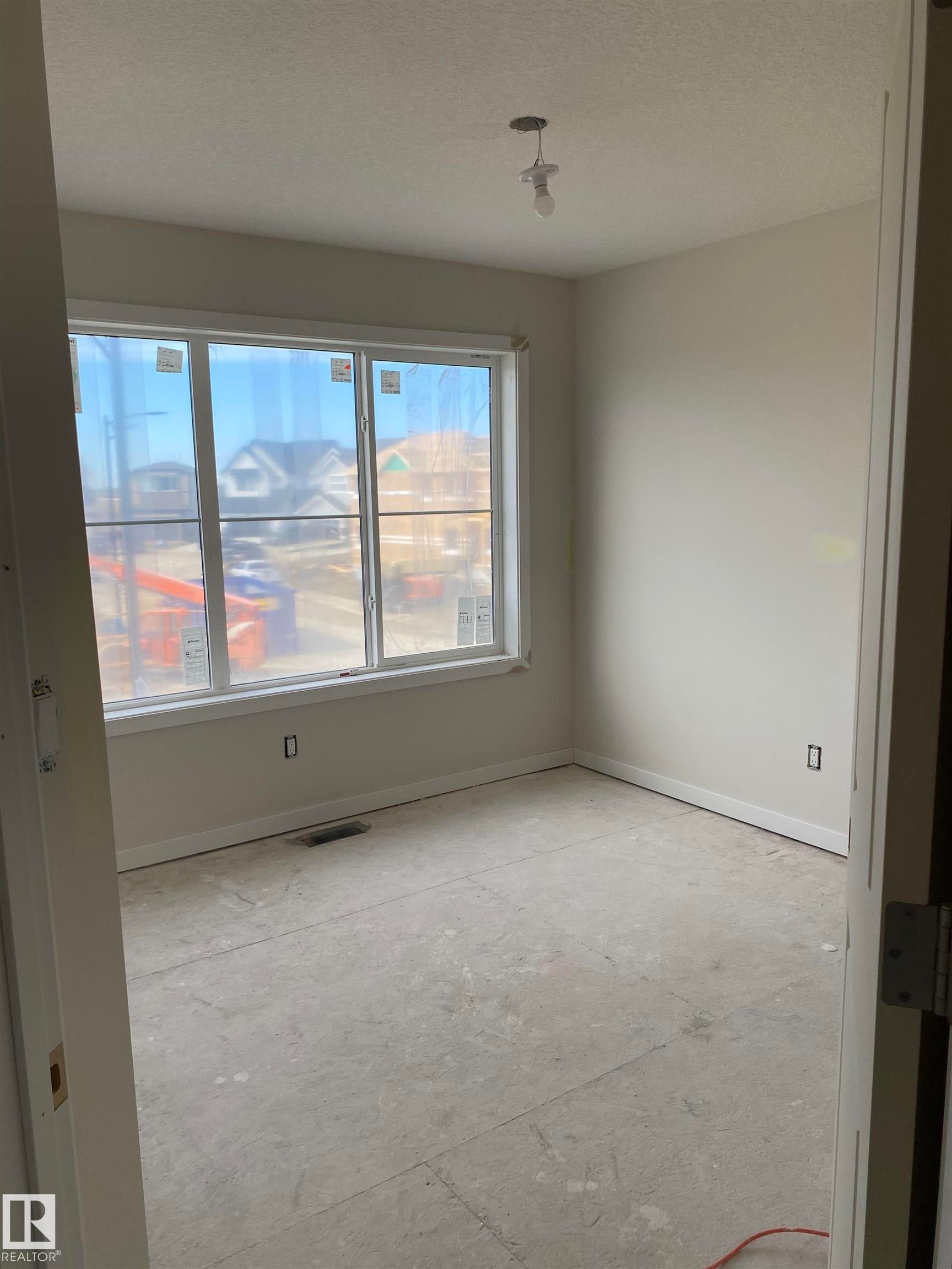 2362 Muckleplum Way, Edmonton, AB - Indoor Photo Showing Other Room