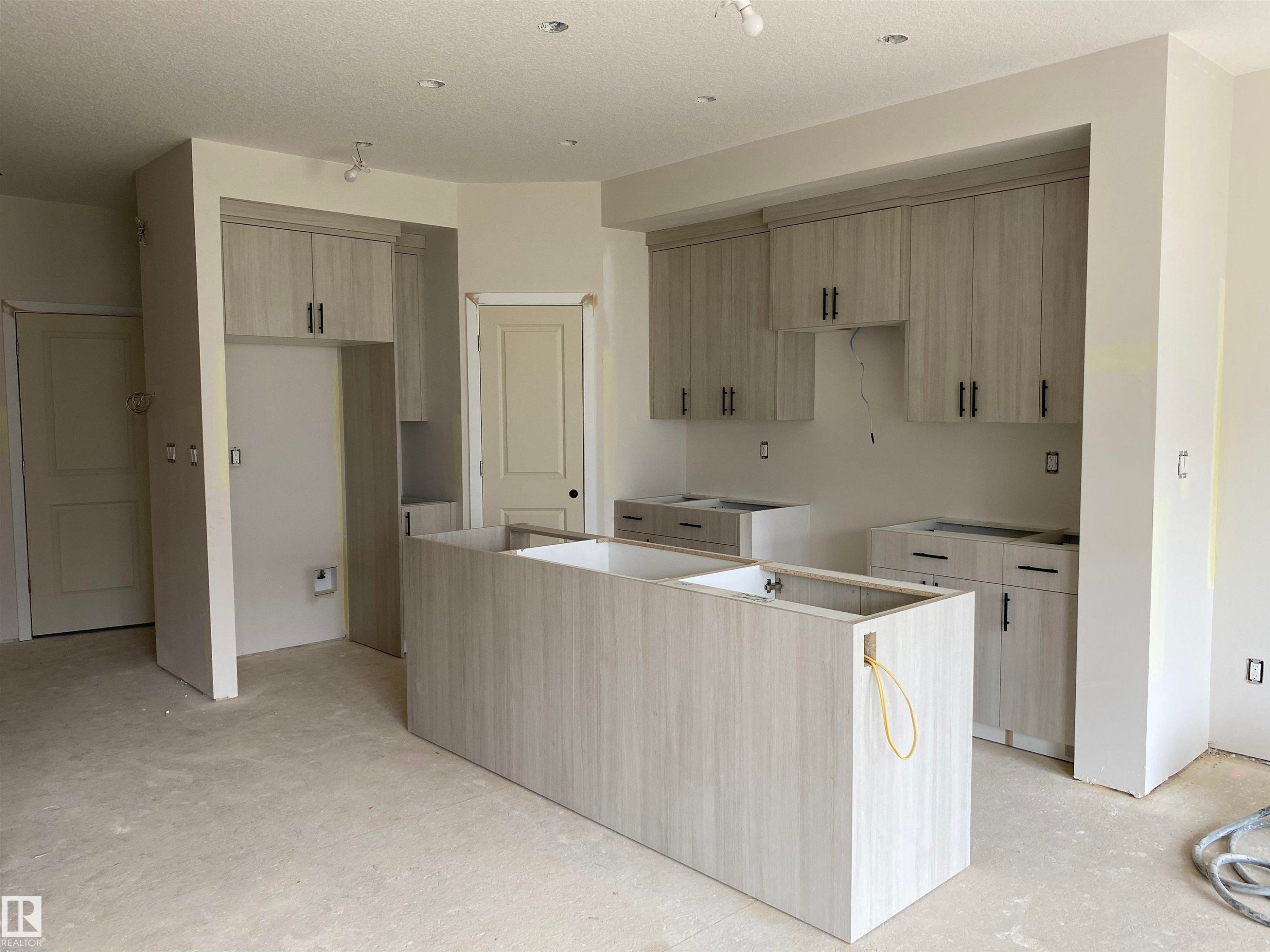 2362 Muckleplum Way, Edmonton, AB - Indoor