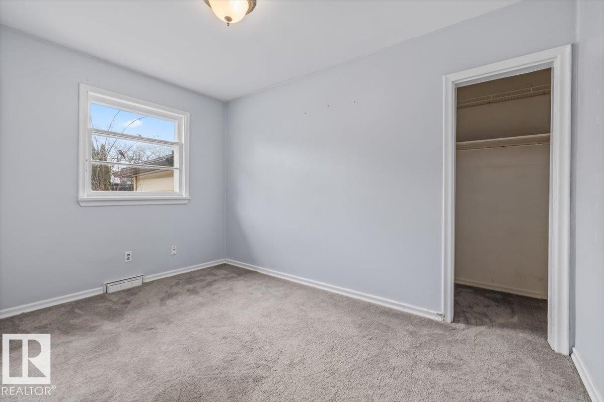 11227 52 Street, Edmonton, AB - Indoor Photo Showing Other Room