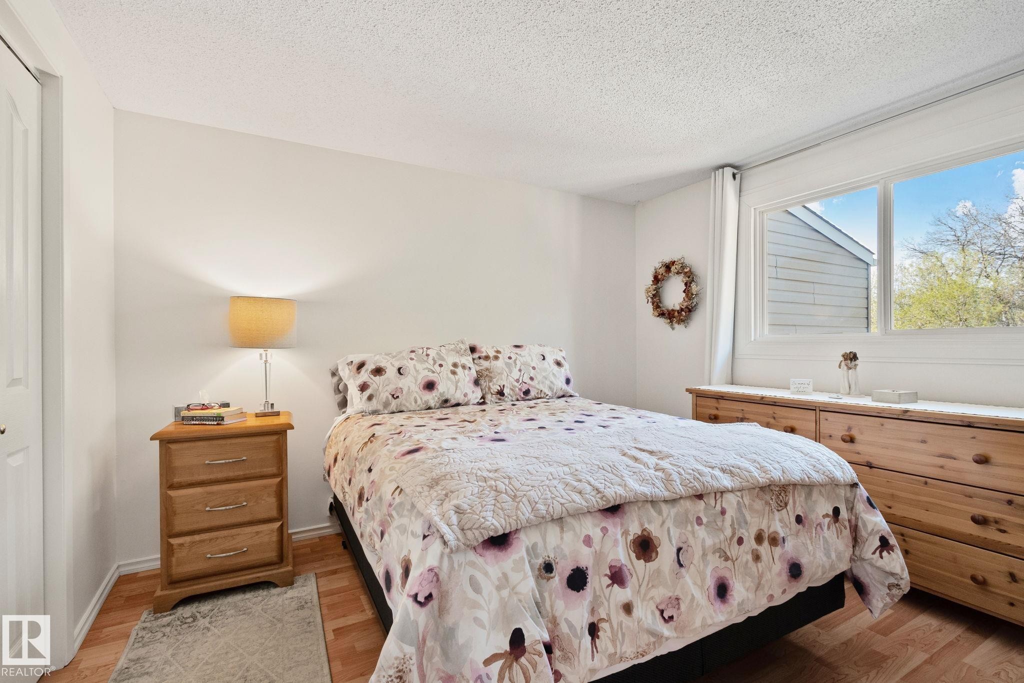97 Ridgewood Terrace, St. Albert, AB - Indoor Photo Showing Bedroom