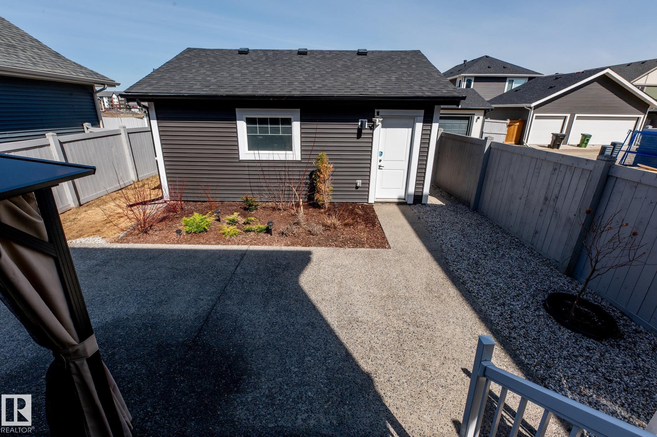 6078 Naden Landing, Edmonton, AB - Outdoor With Exterior