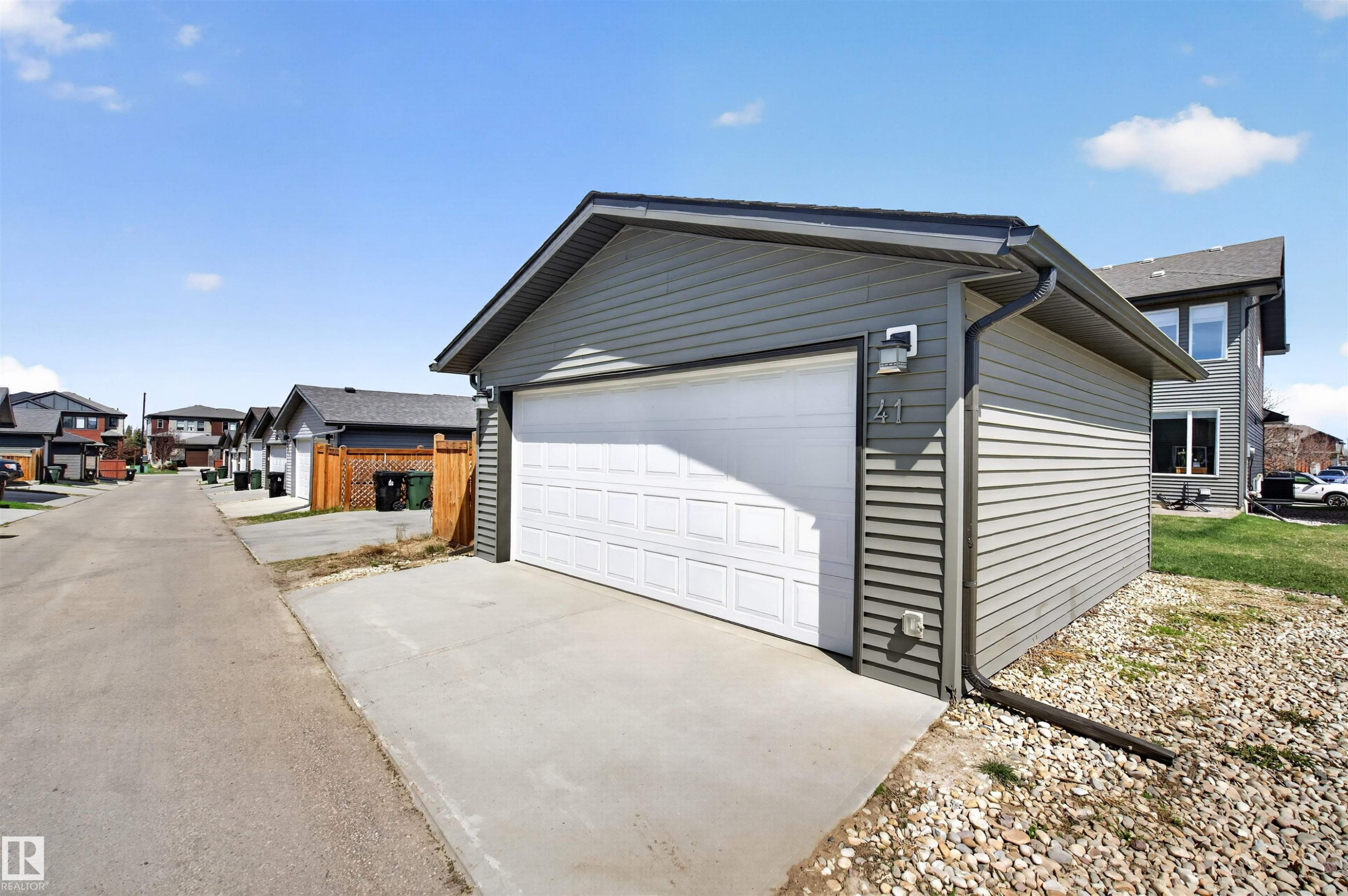 41 Tribute Common, Spruce Grove, AB - Outdoor