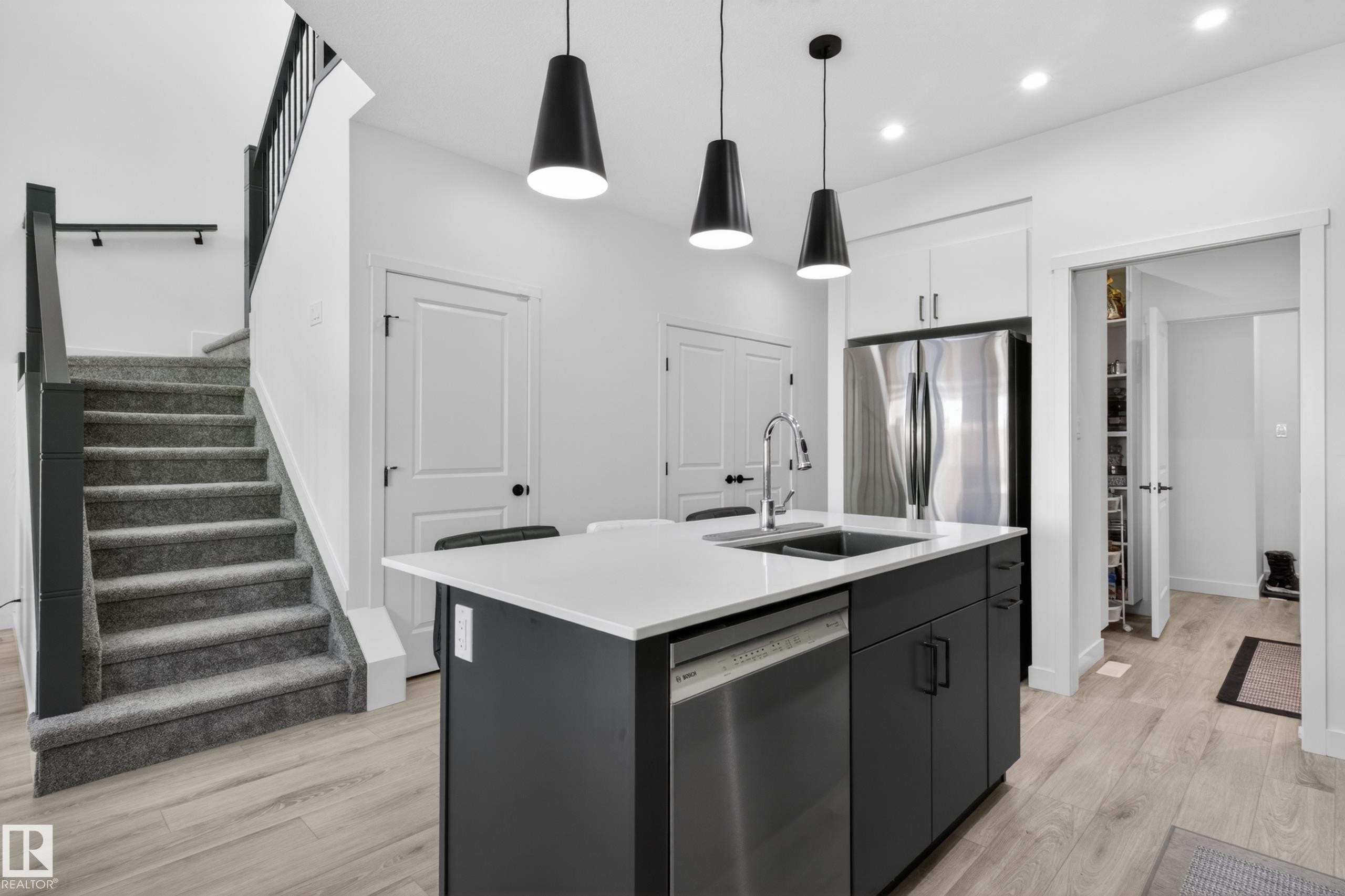 1412 11 Avenue, Edmonton, AB - Indoor Photo Showing Kitchen With Double Sink With Upgraded Kitchen