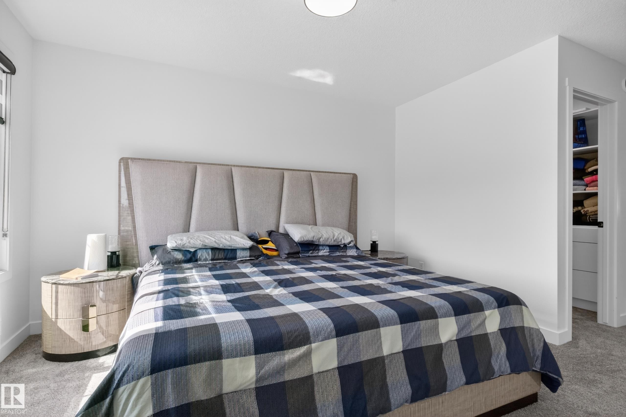 1412 11 Avenue, Edmonton, AB - Indoor Photo Showing Bedroom