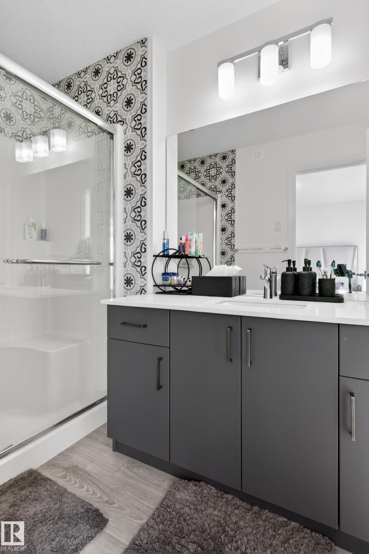 1412 11 Avenue, Edmonton, AB - Indoor