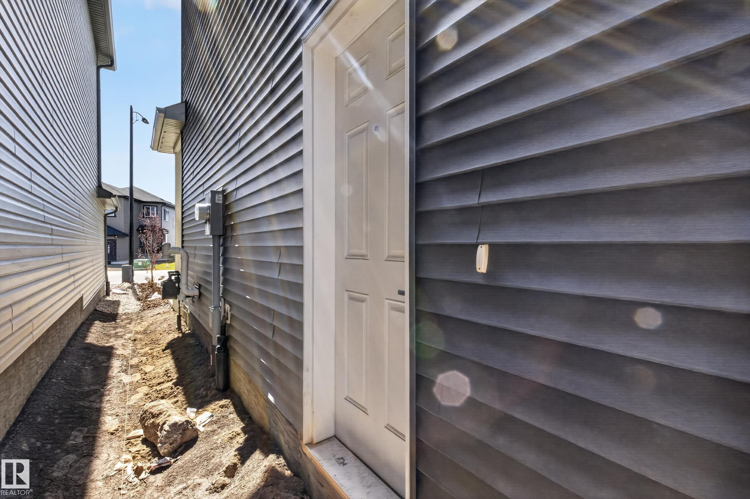 1412 11 Avenue, Edmonton, AB -