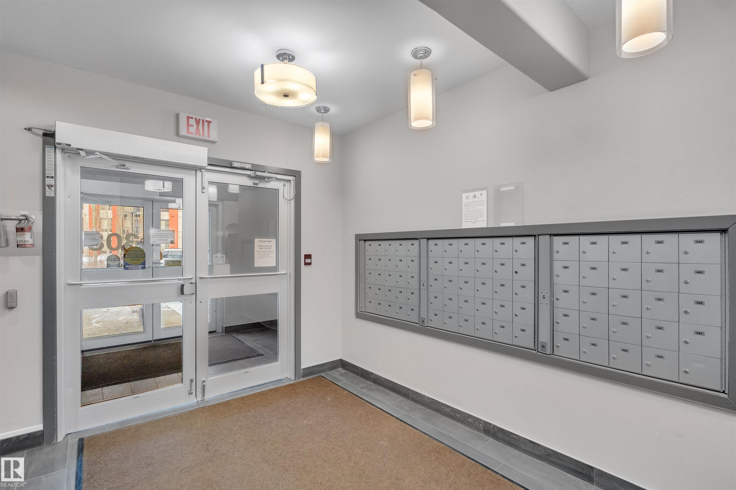232 308 Ambleside Link, Edmonton, AB - Indoor Photo Showing Other Room