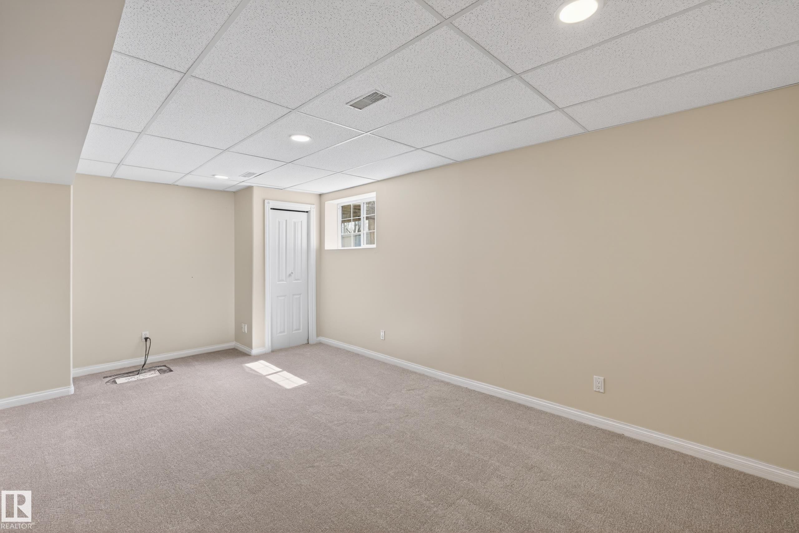 28 1780 Glastonbury Boulevard, Edmonton, AB - Indoor Photo Showing Other Room