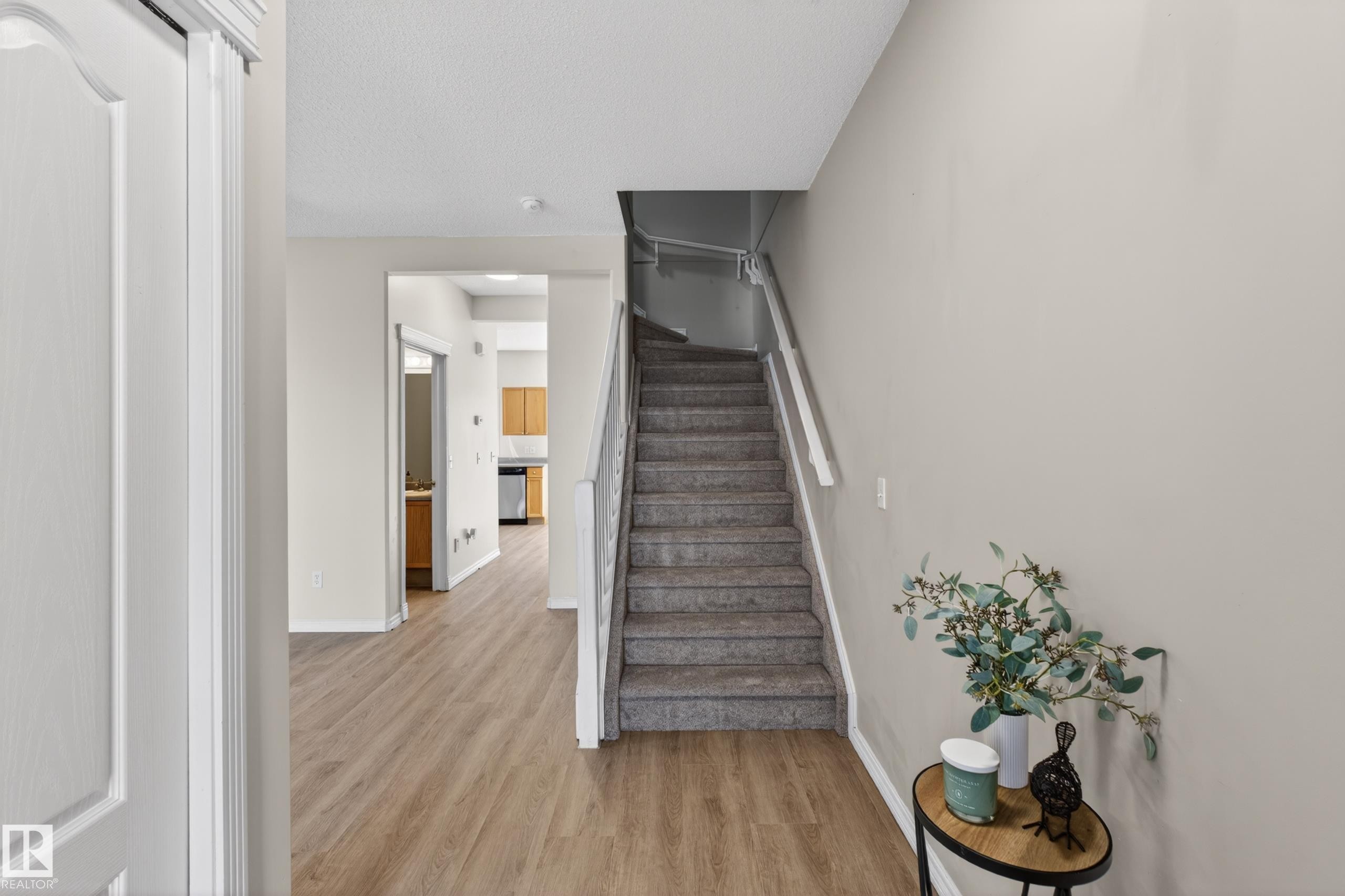 28 1780 Glastonbury Boulevard, Edmonton, AB - Indoor Photo Showing Other Room