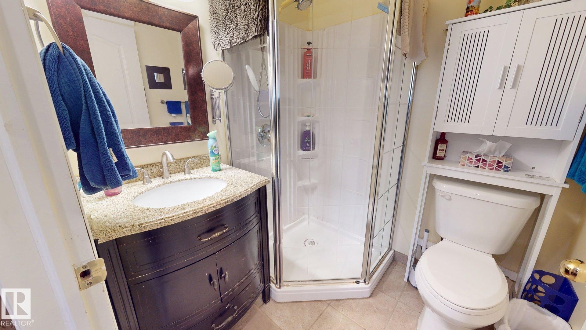 29 Second Avenue, Ardrossan, AB - Indoor Photo Showing Bathroom