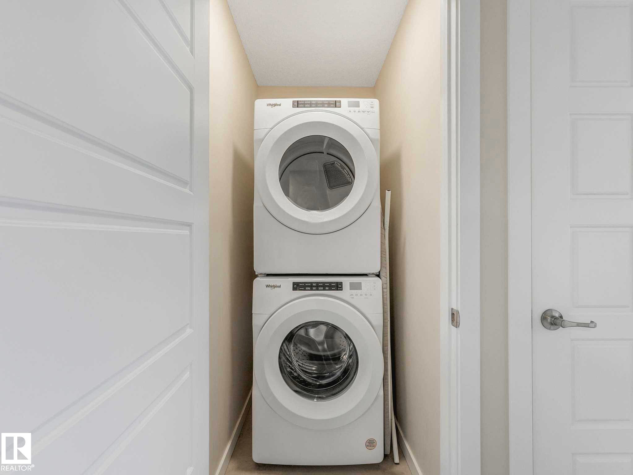 2426 Trumpeter Way, Edmonton, AB - Indoor Photo Showing Laundry Room