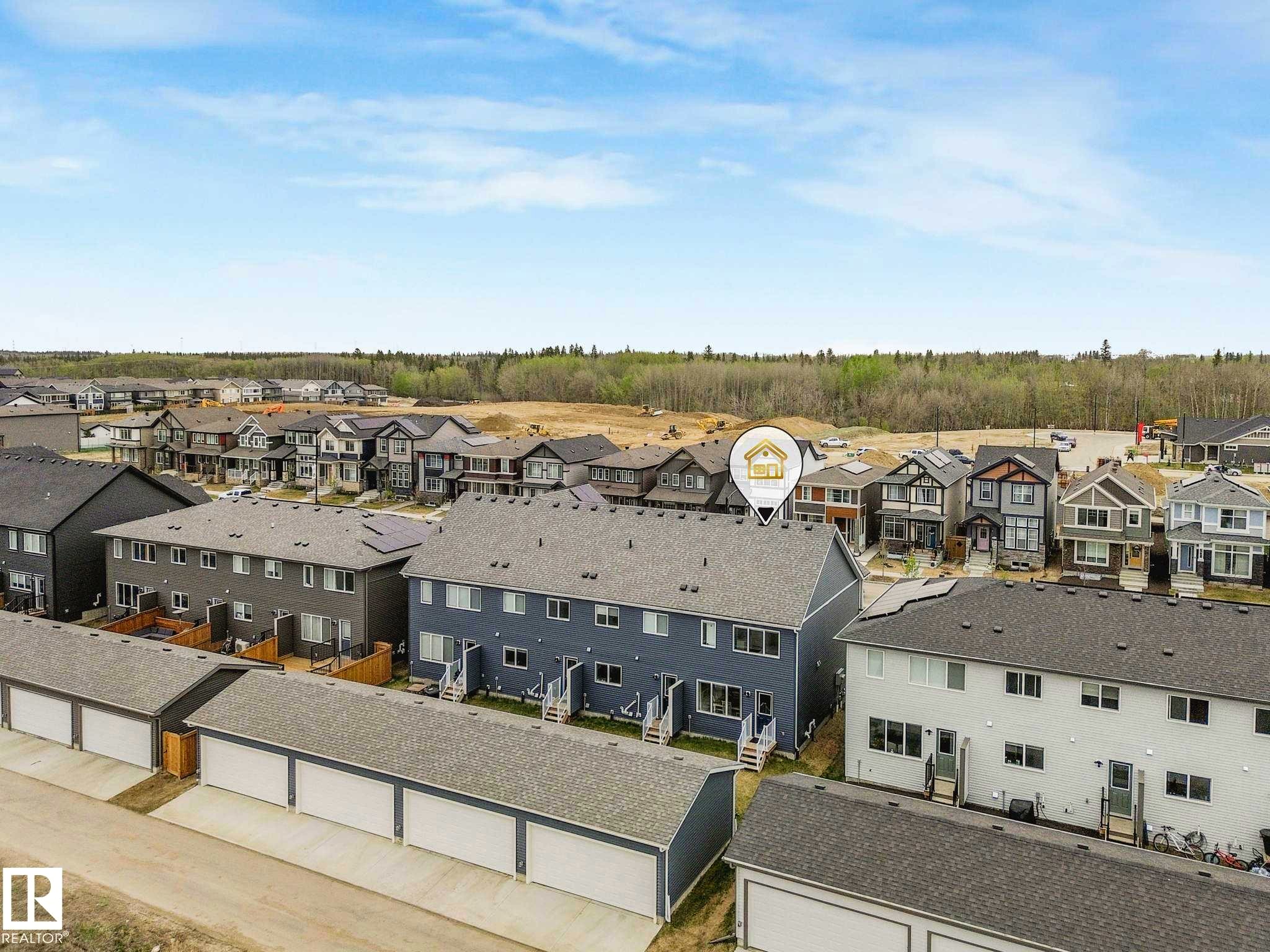 2426 Trumpeter Way, Edmonton, AB - Outdoor