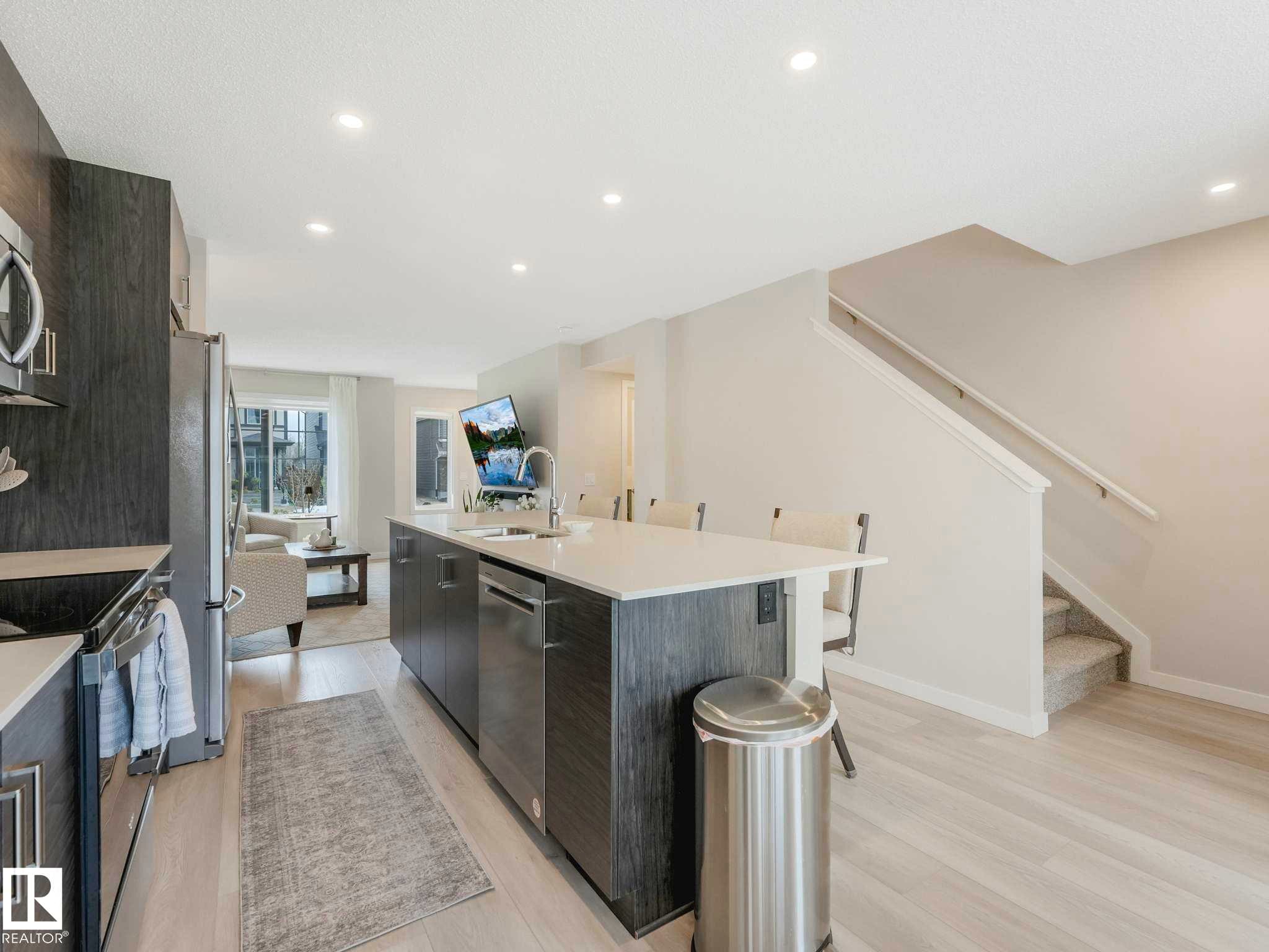 2426 Trumpeter Way, Edmonton, AB - Indoor Photo Showing Kitchen With Upgraded Kitchen