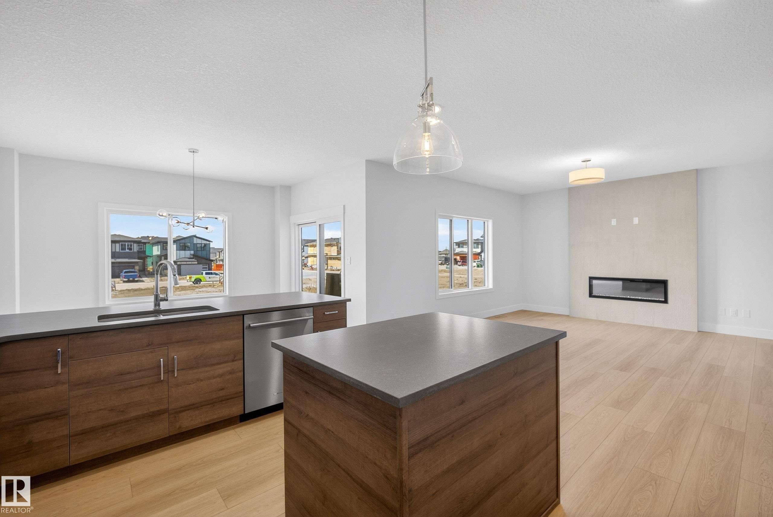 7089 Kiviaq Crescent, Edmonton, AB - Indoor With Fireplace